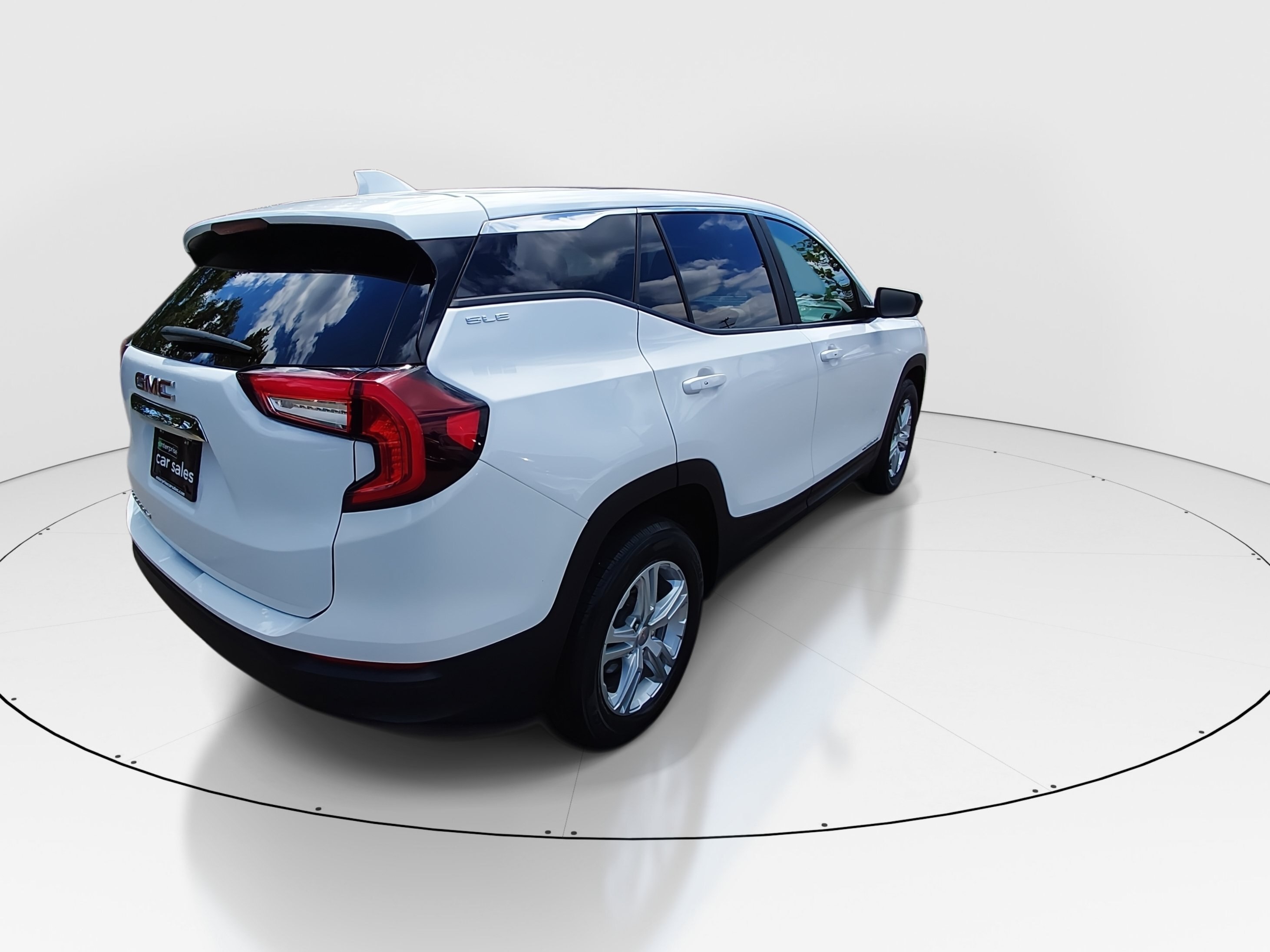 2024 GMC Terrain SLE - Photo 7