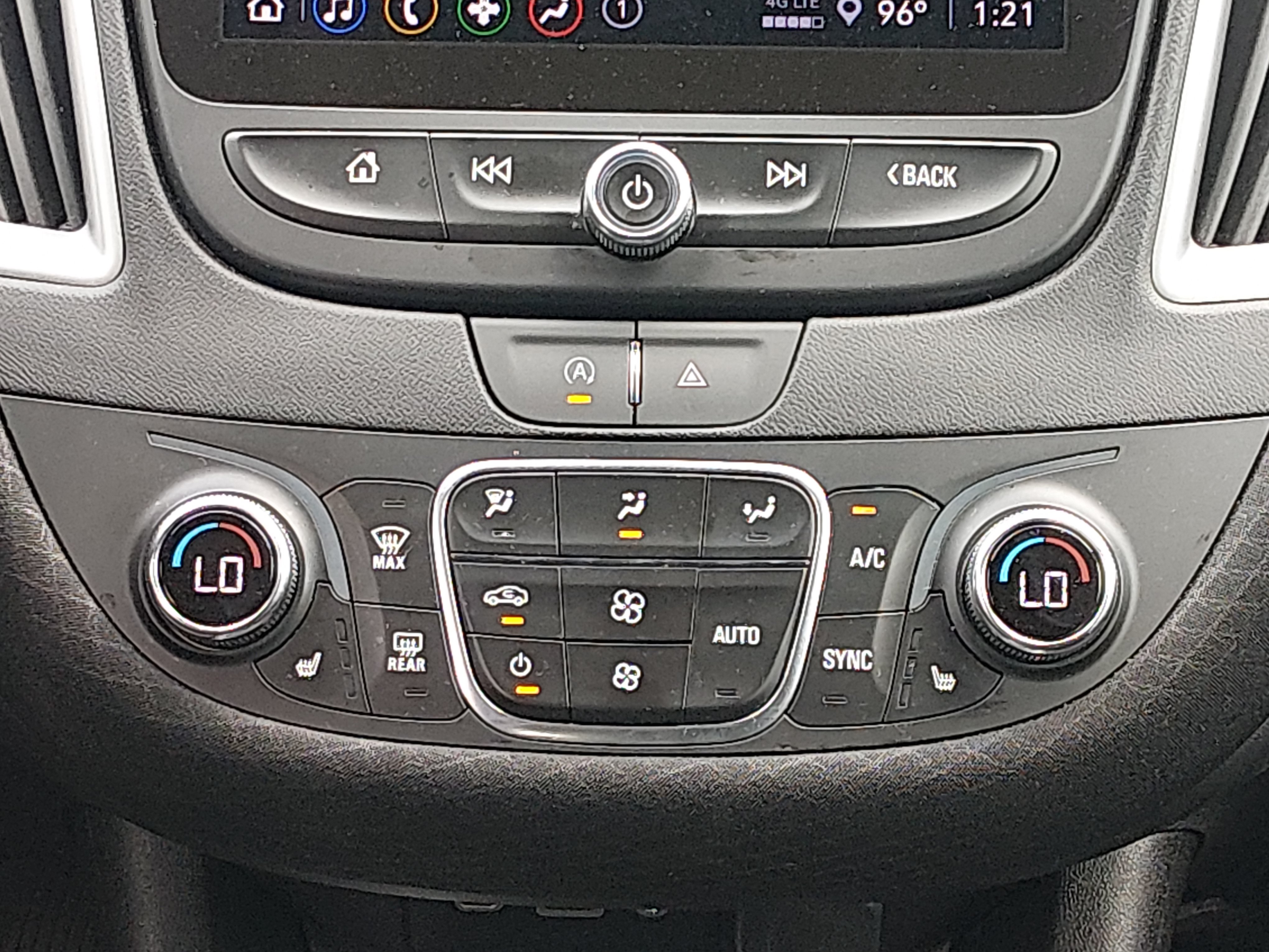 2024 Chevrolet Malibu 1LT - Photo 13