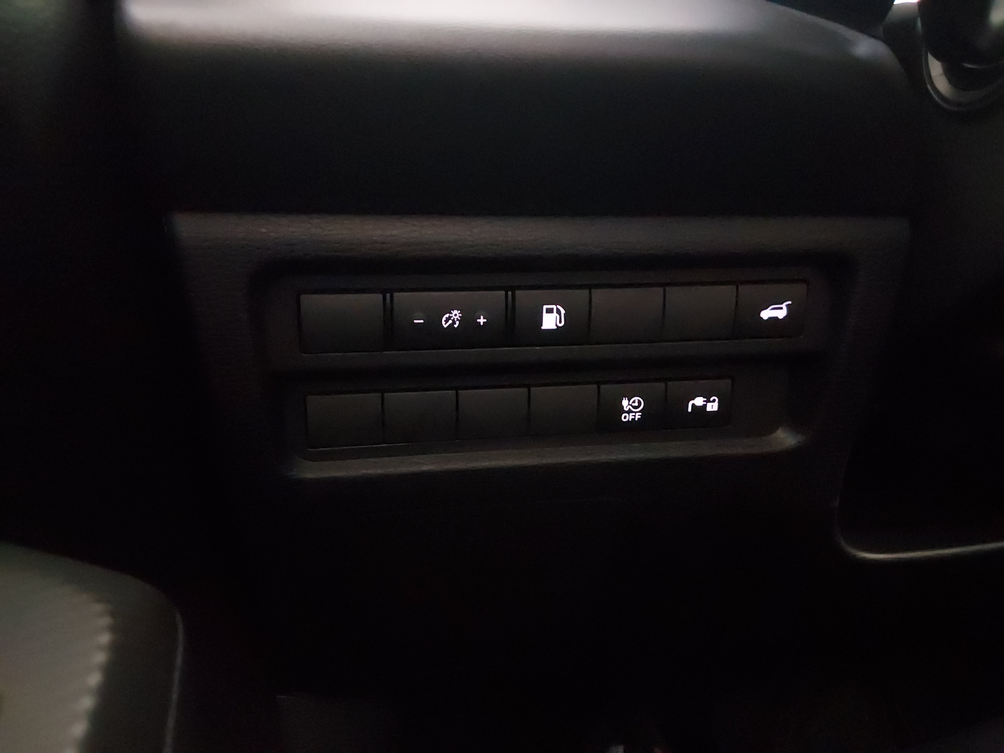 2024 Mitsubishi Outlander Plug-in Hybrid SE - Photo 13