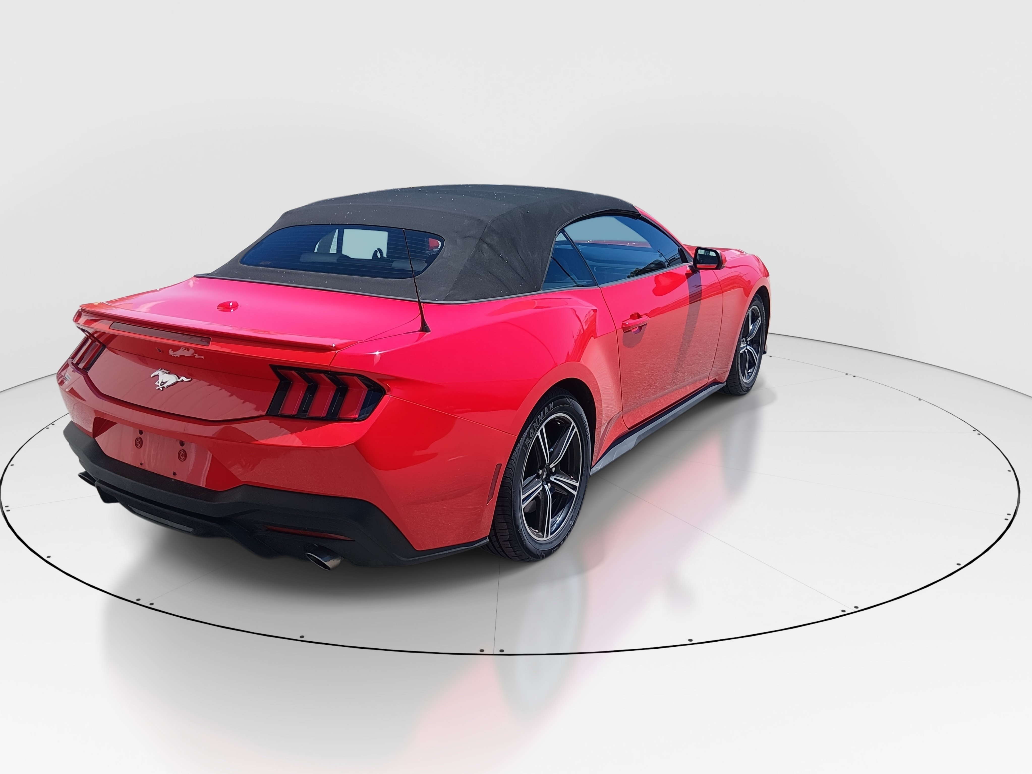 2024 Ford Mustang EcoBoost Premium - Photo 7