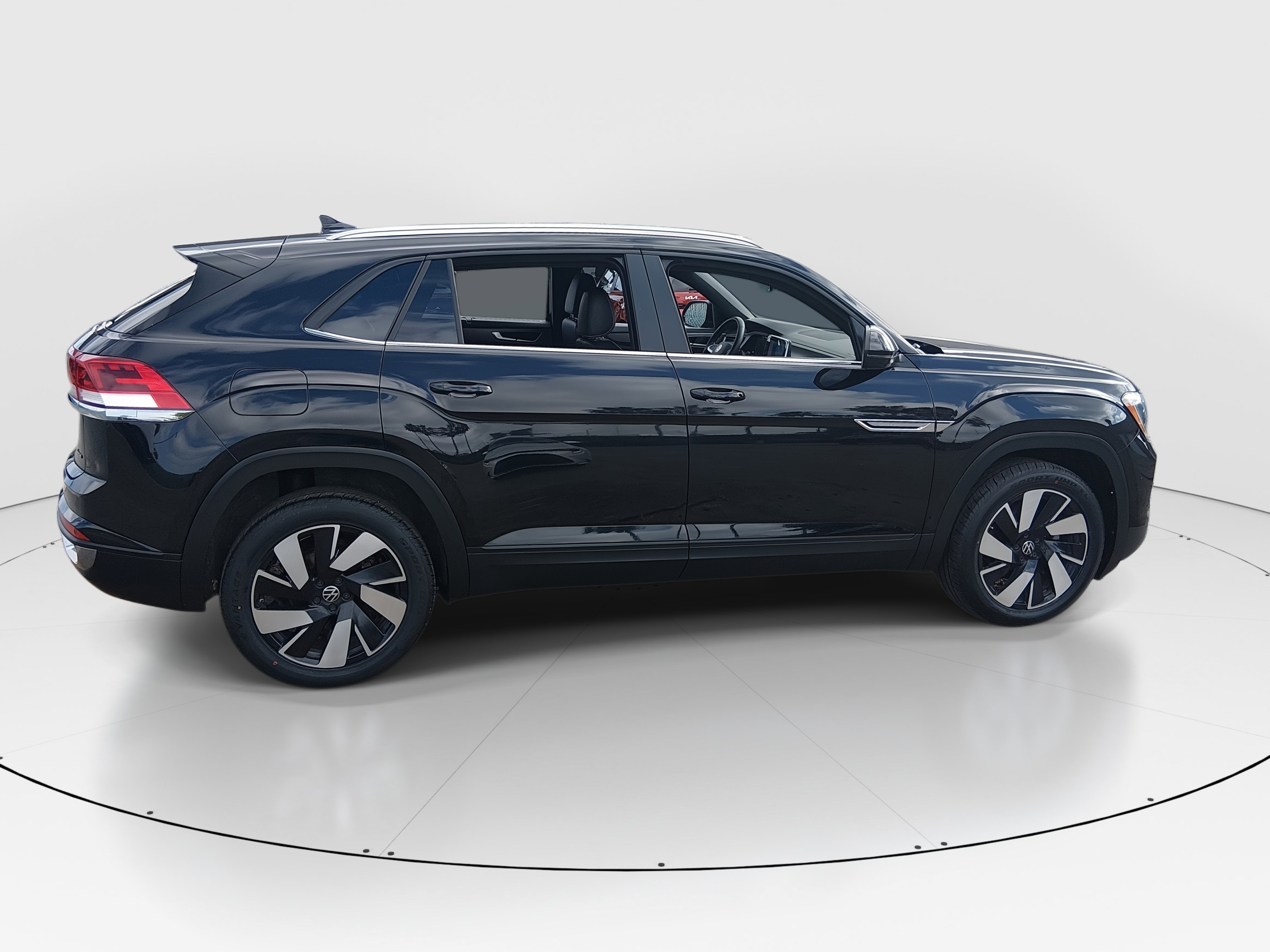 2024 Volkswagen Atlas Cross Sport SE w/Tech - Photo 8