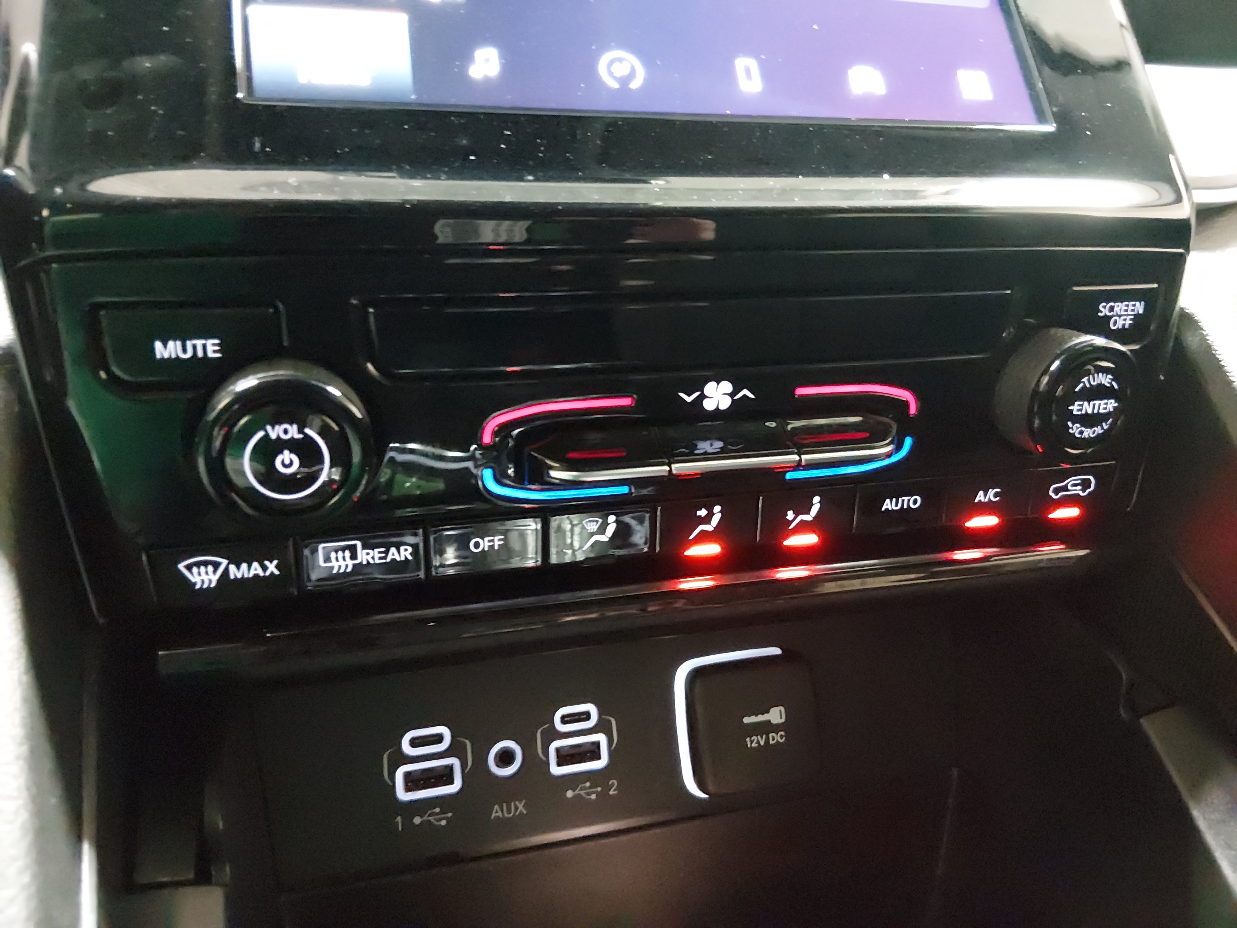 2023 Jeep Grand Cherokee L Laredo - Photo 19