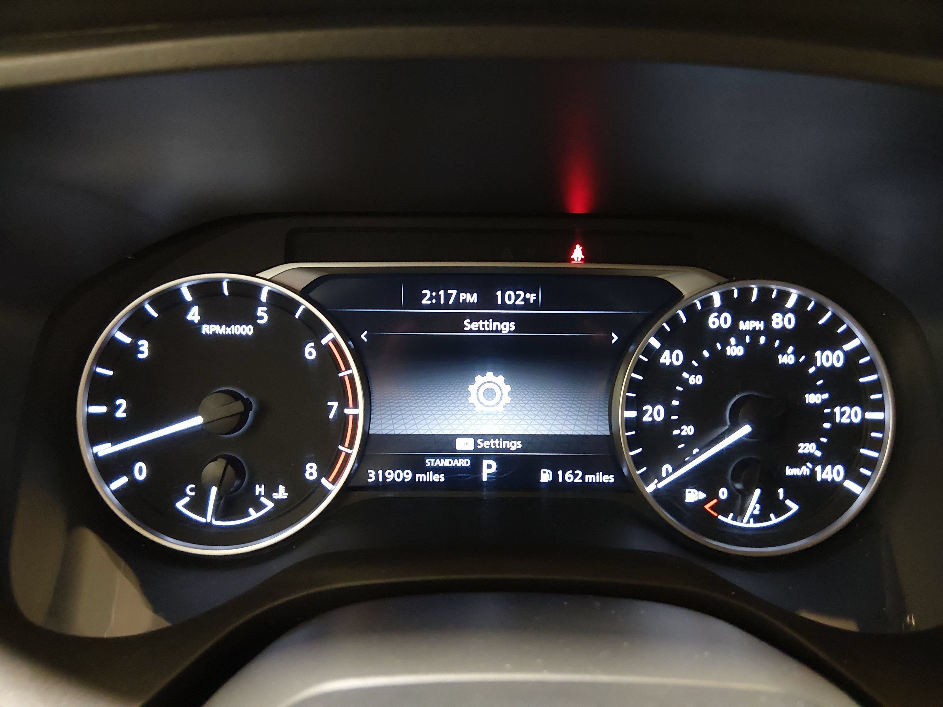 2025 Nissan Rogue SV - Photo 14