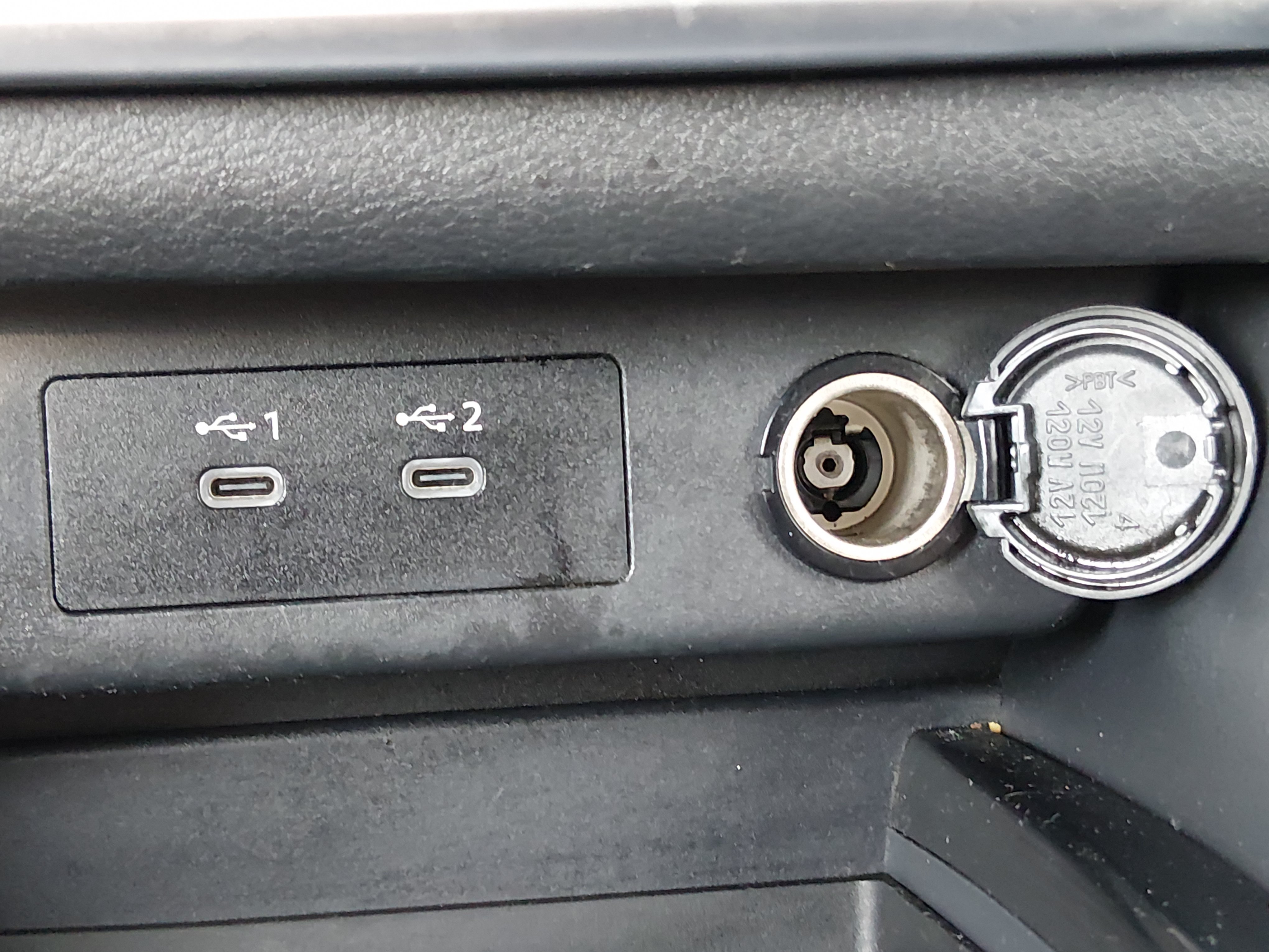 2024 Nissan Rogue SV - Photo 18