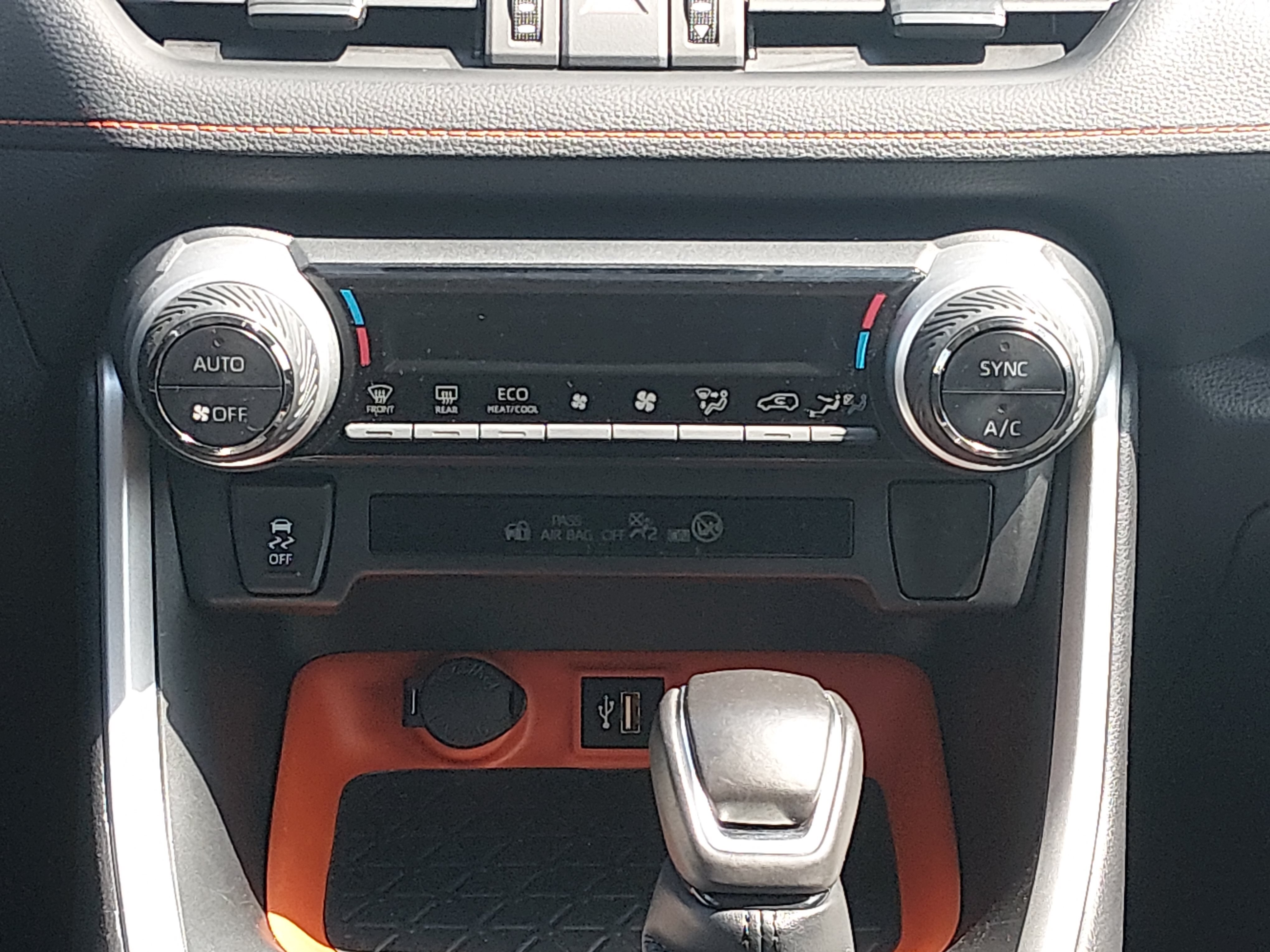 2024 Toyota RAV4 Adventure - Photo 13
