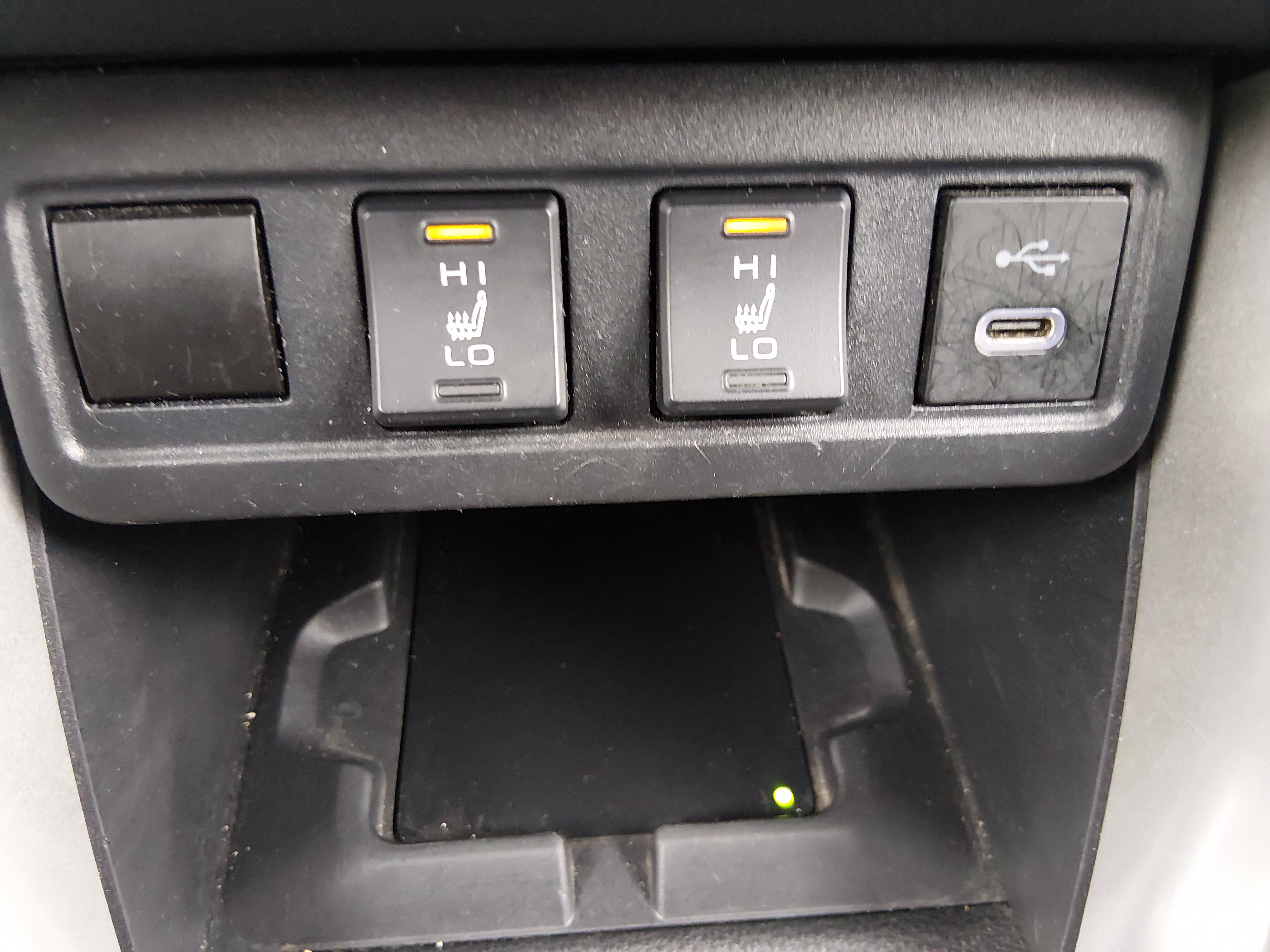 2024 Toyota Corolla Cross XLE - Photo 17