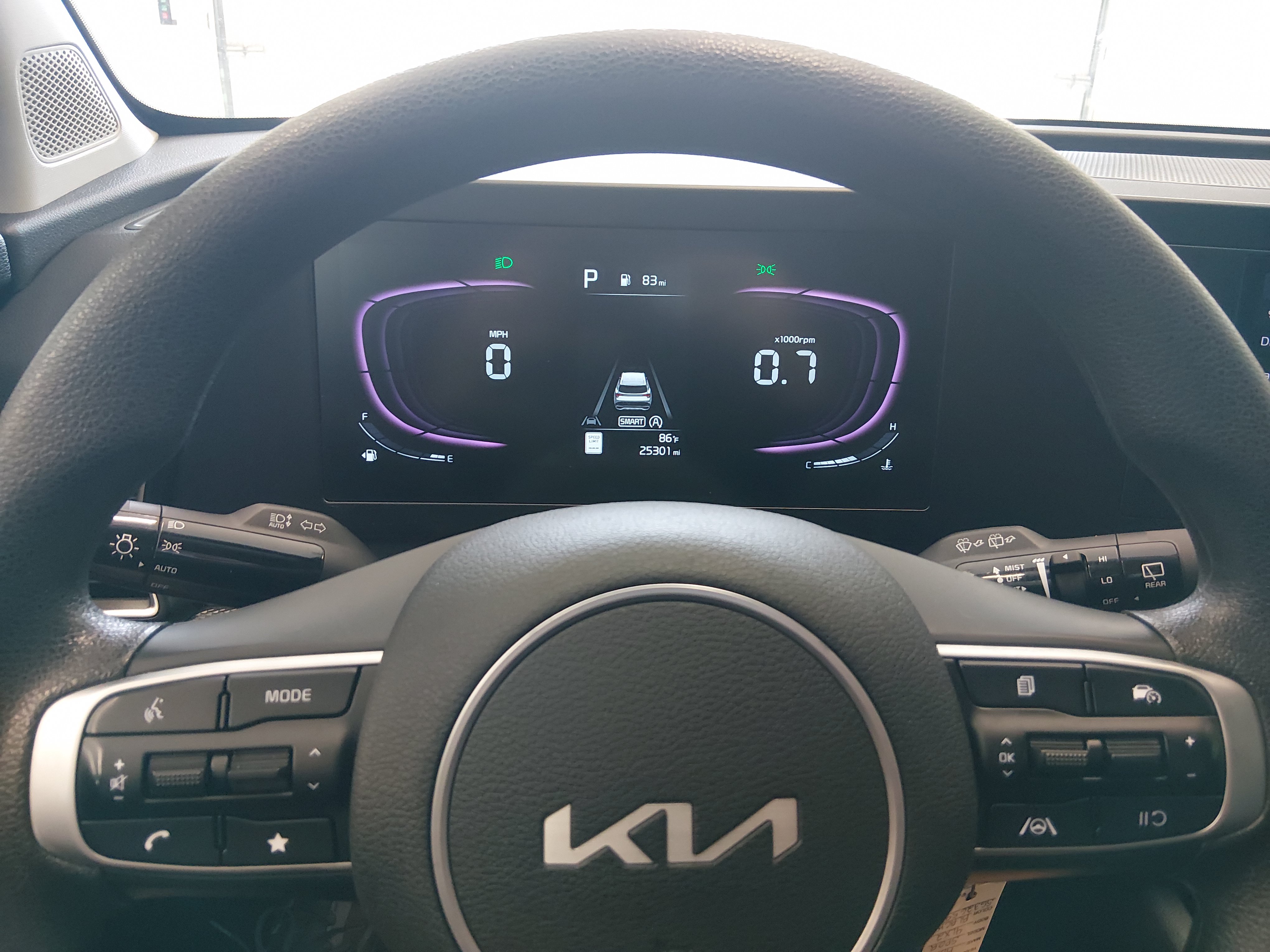 2025 Kia Sportage LX - Photo 12