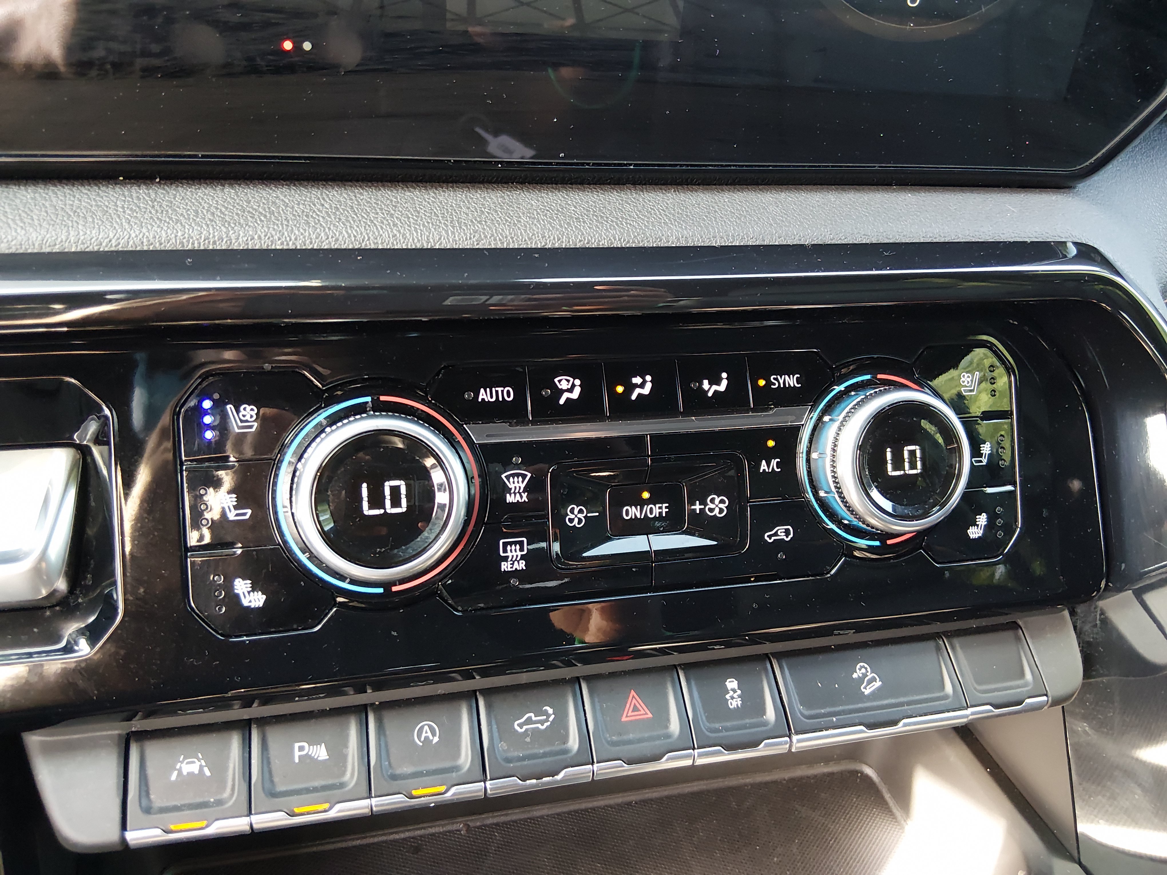 2025 GMC Sierra 1500 AT4 - Photo 20