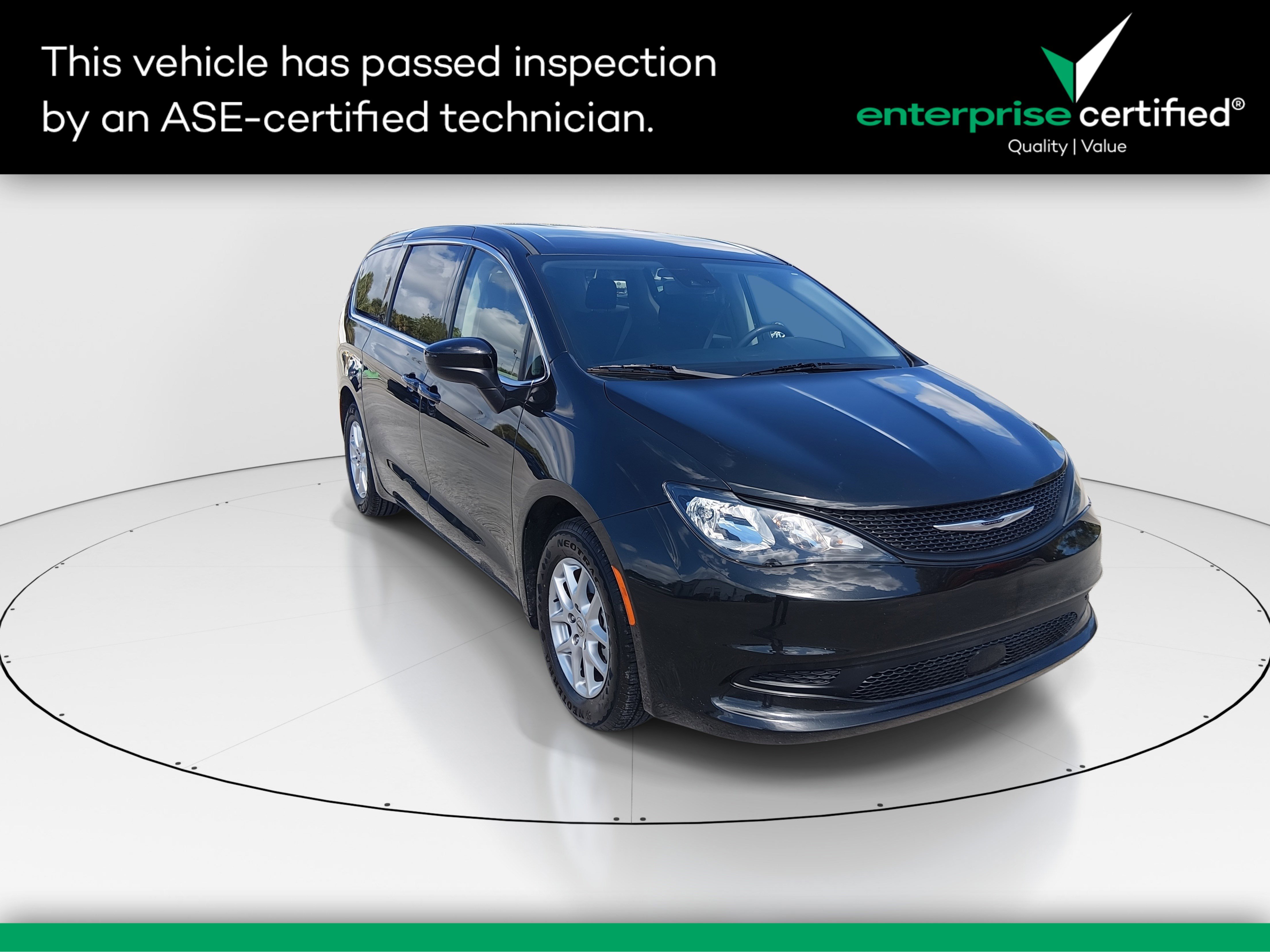 2023 Chrysler Voyager