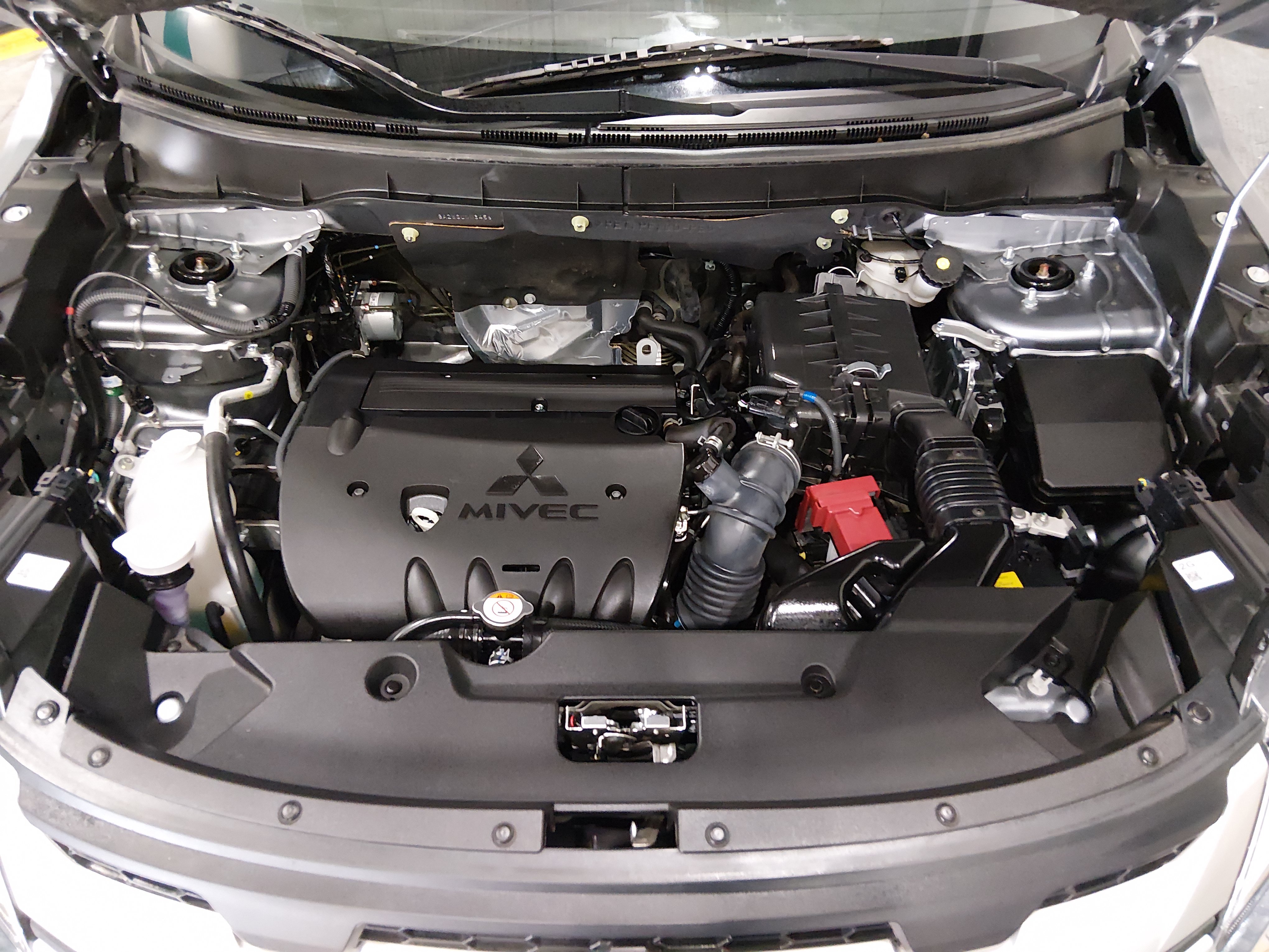 2025 Mitsubishi Outlander Sport ES - Photo 9