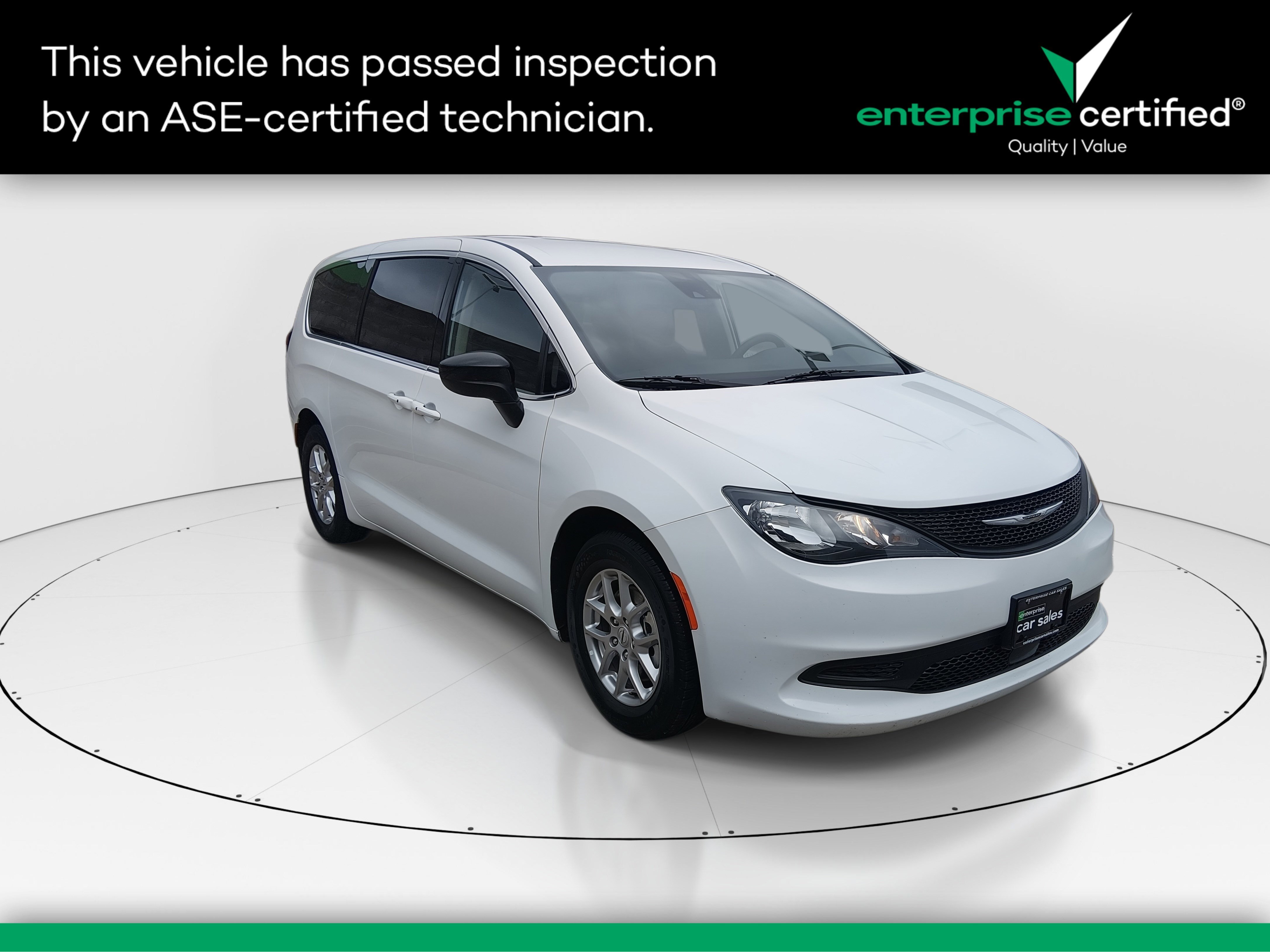 2024 Chrysler Voyager