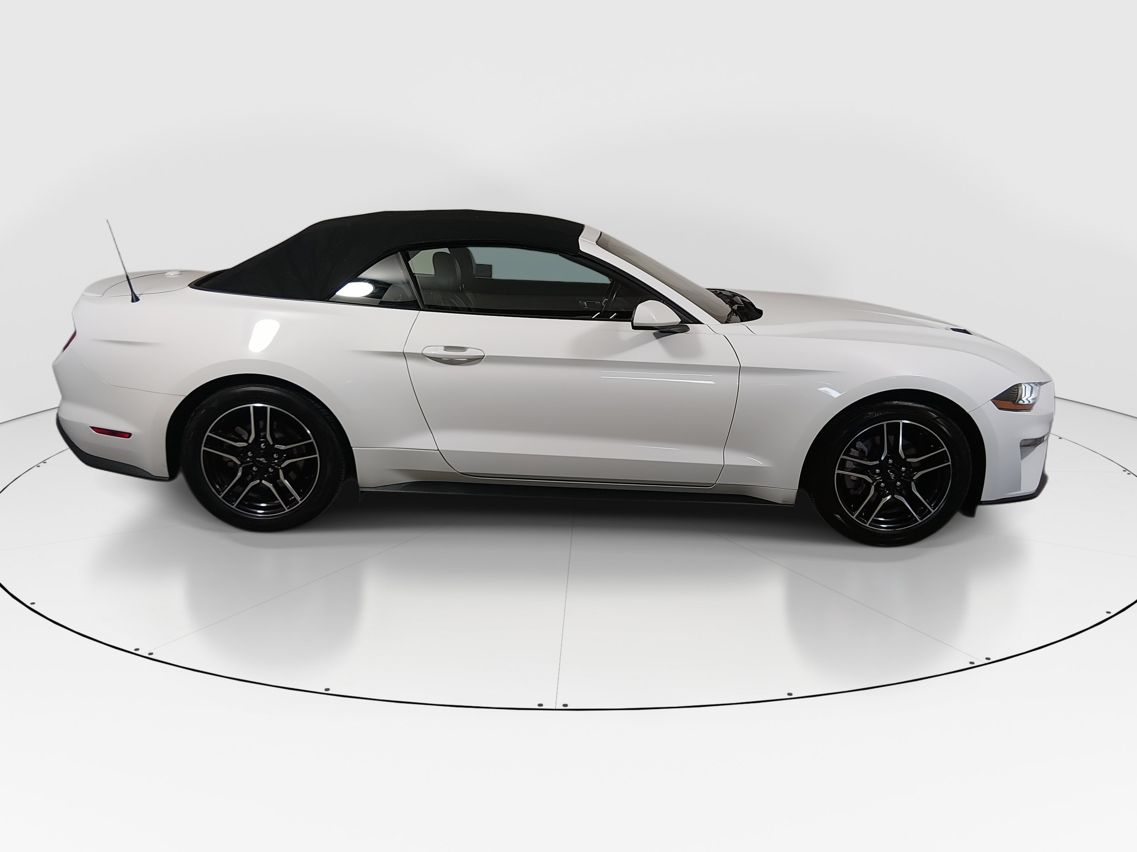 2023 Ford Mustang EcoBoost Premium - Photo 8