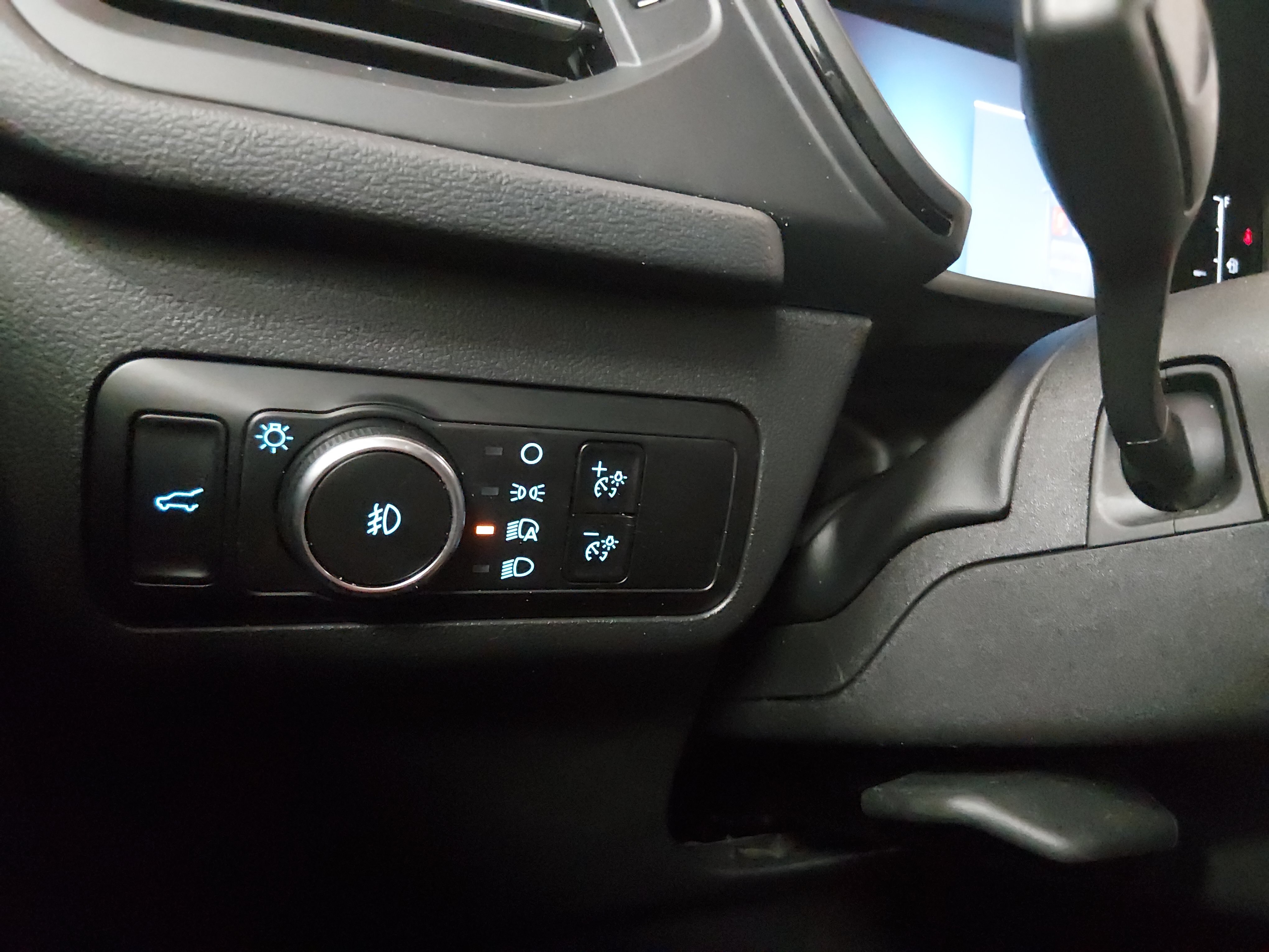 2025 Ford Escape ST-Line Select - Photo 13
