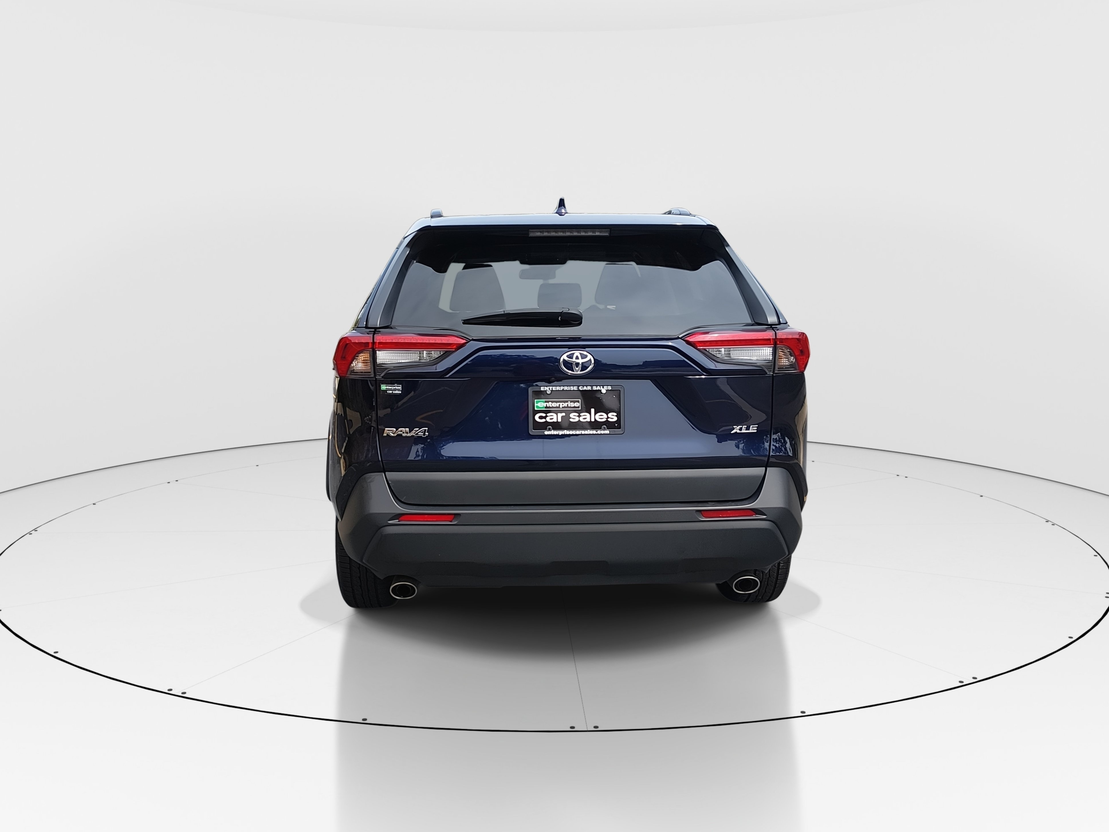 2024 Toyota RAV4 XLE - Photo 6