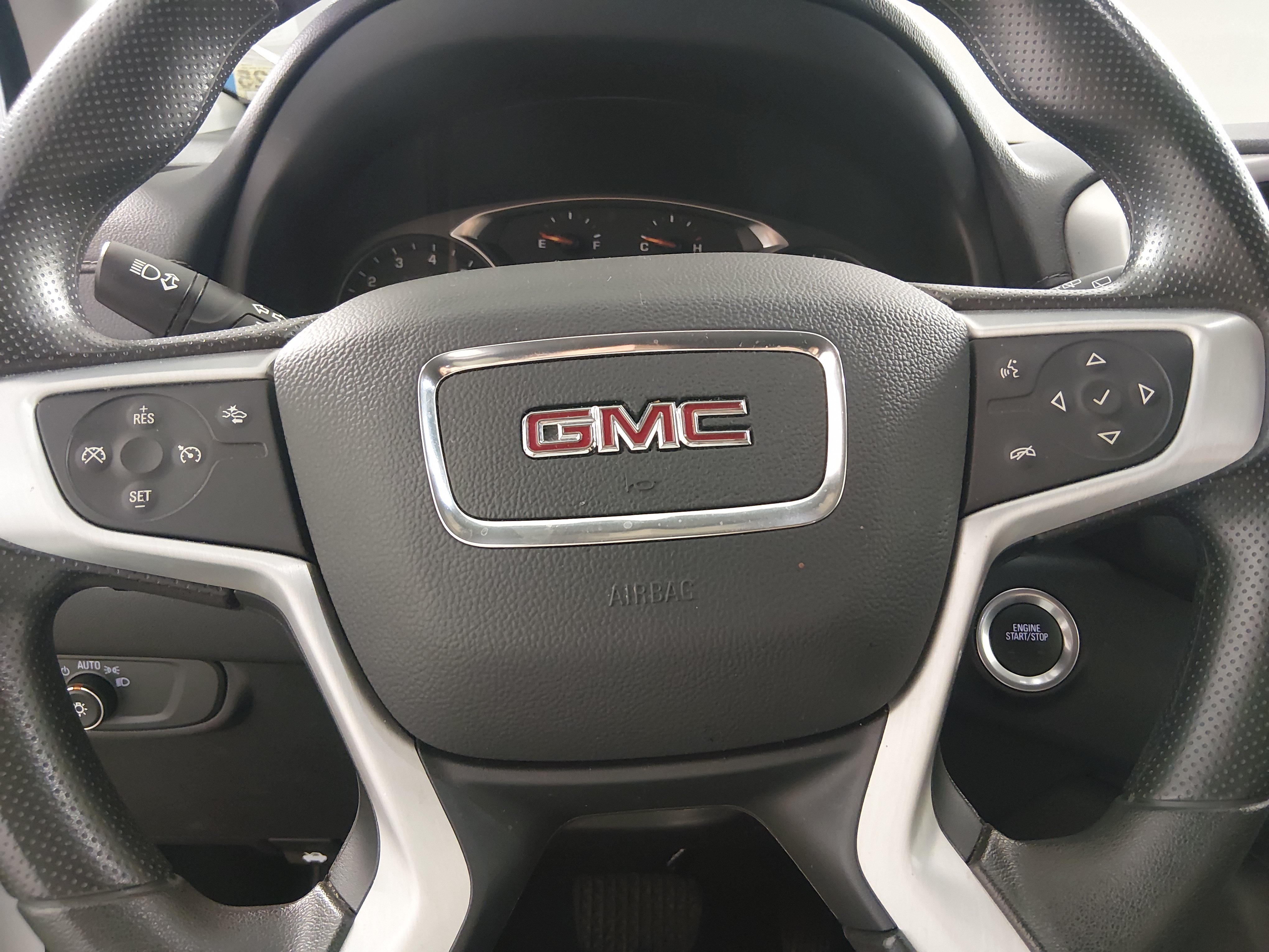 2024 GMC Terrain SLE - Photo 12