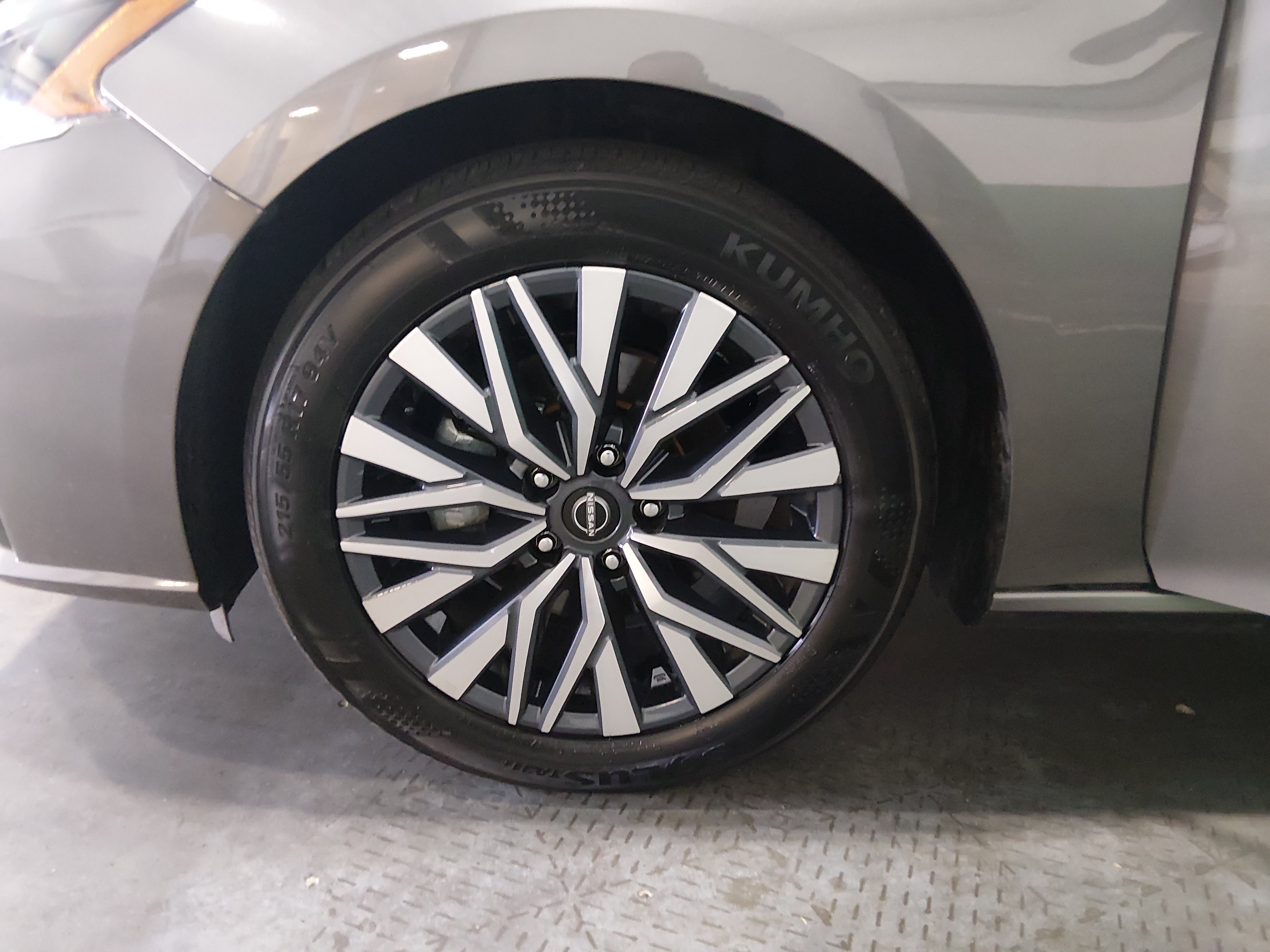 2025 Nissan Altima SV - Photo 10