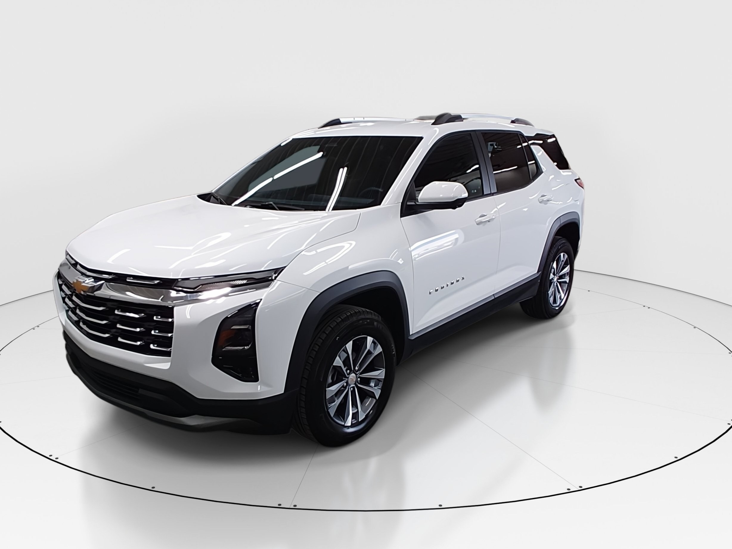 2025 Chevrolet Equinox LT - Photo 3