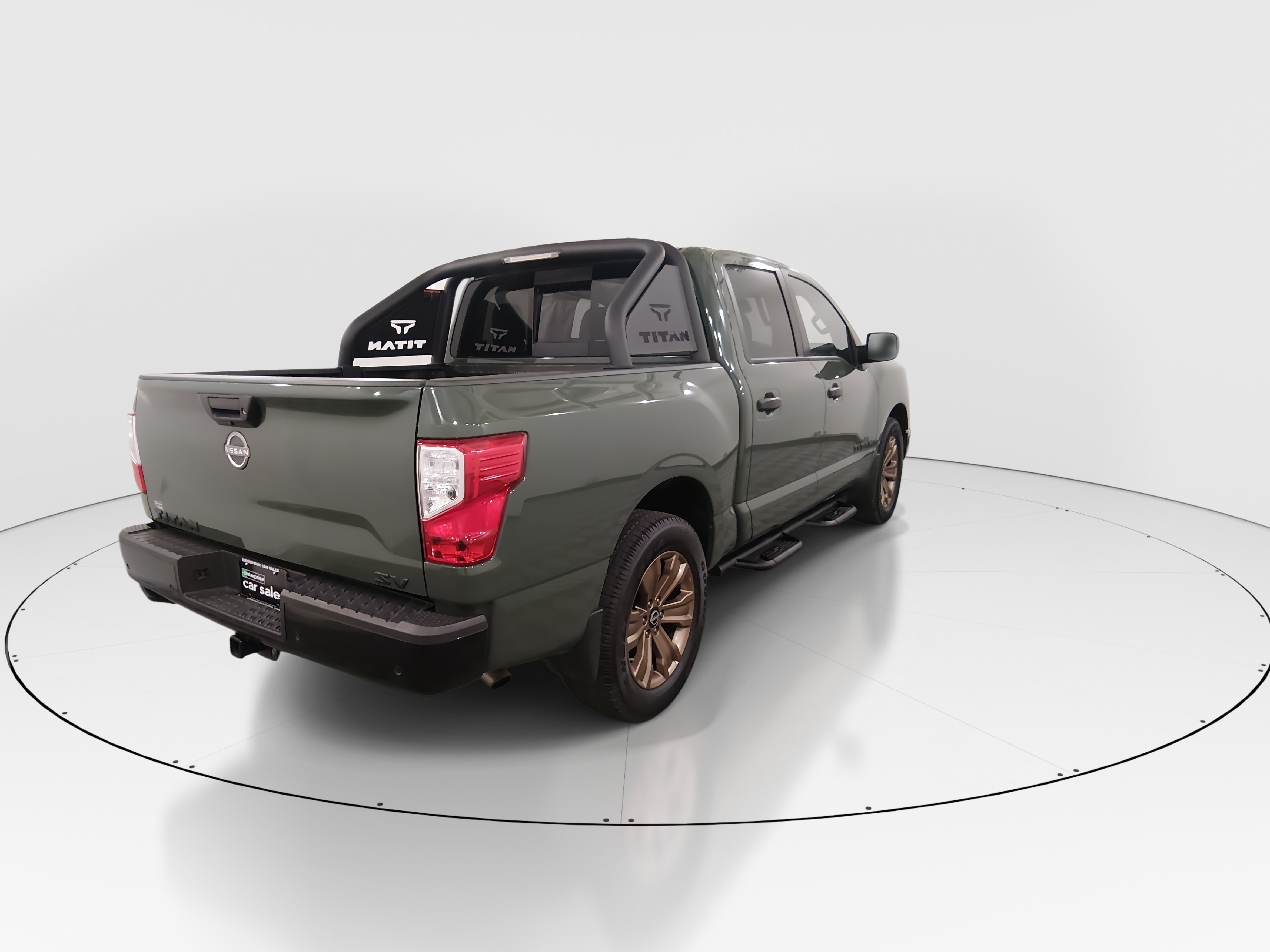 2024 Nissan Titan SV - Photo 7