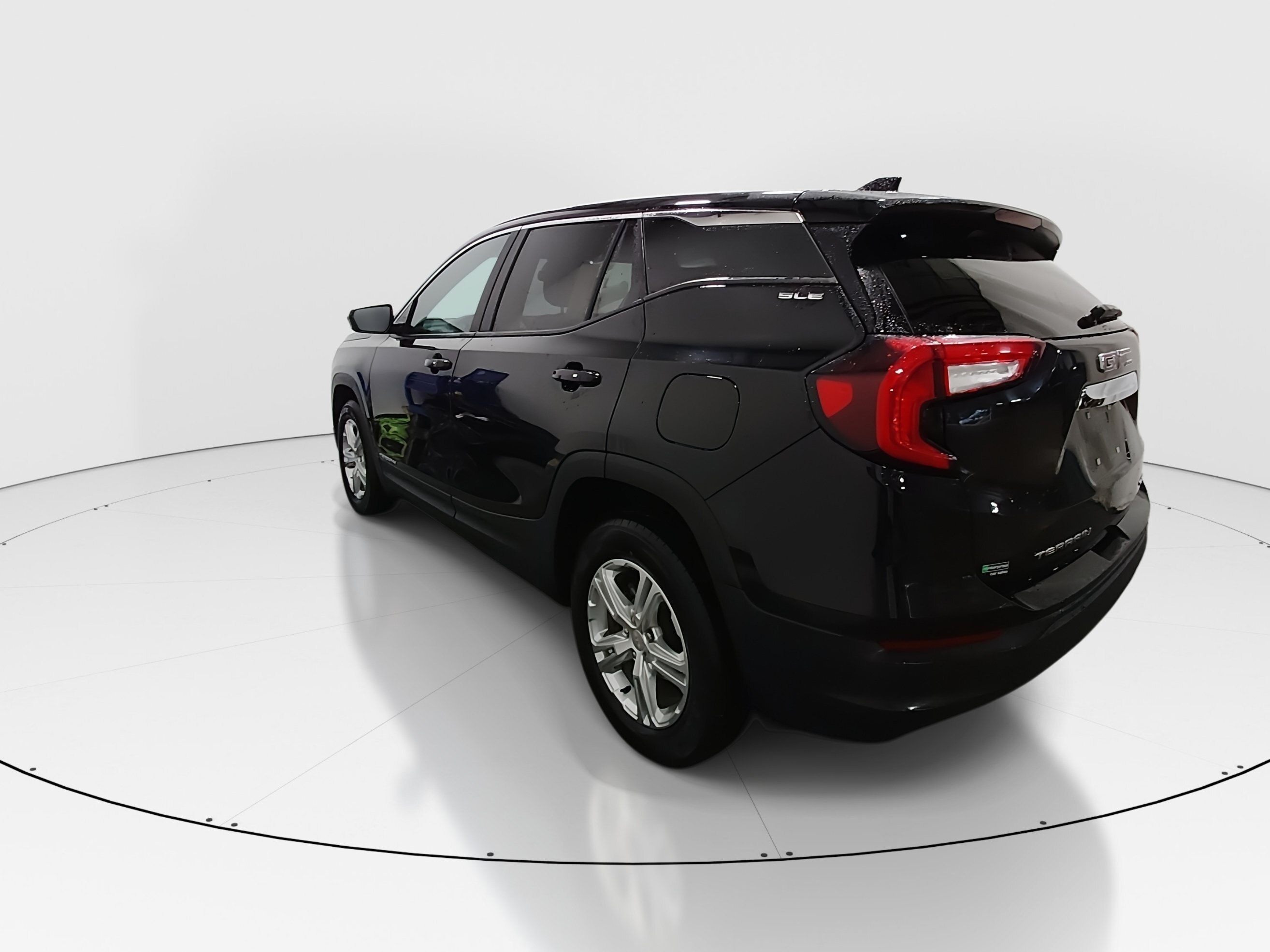 2024 GMC Terrain SLE - Photo 5