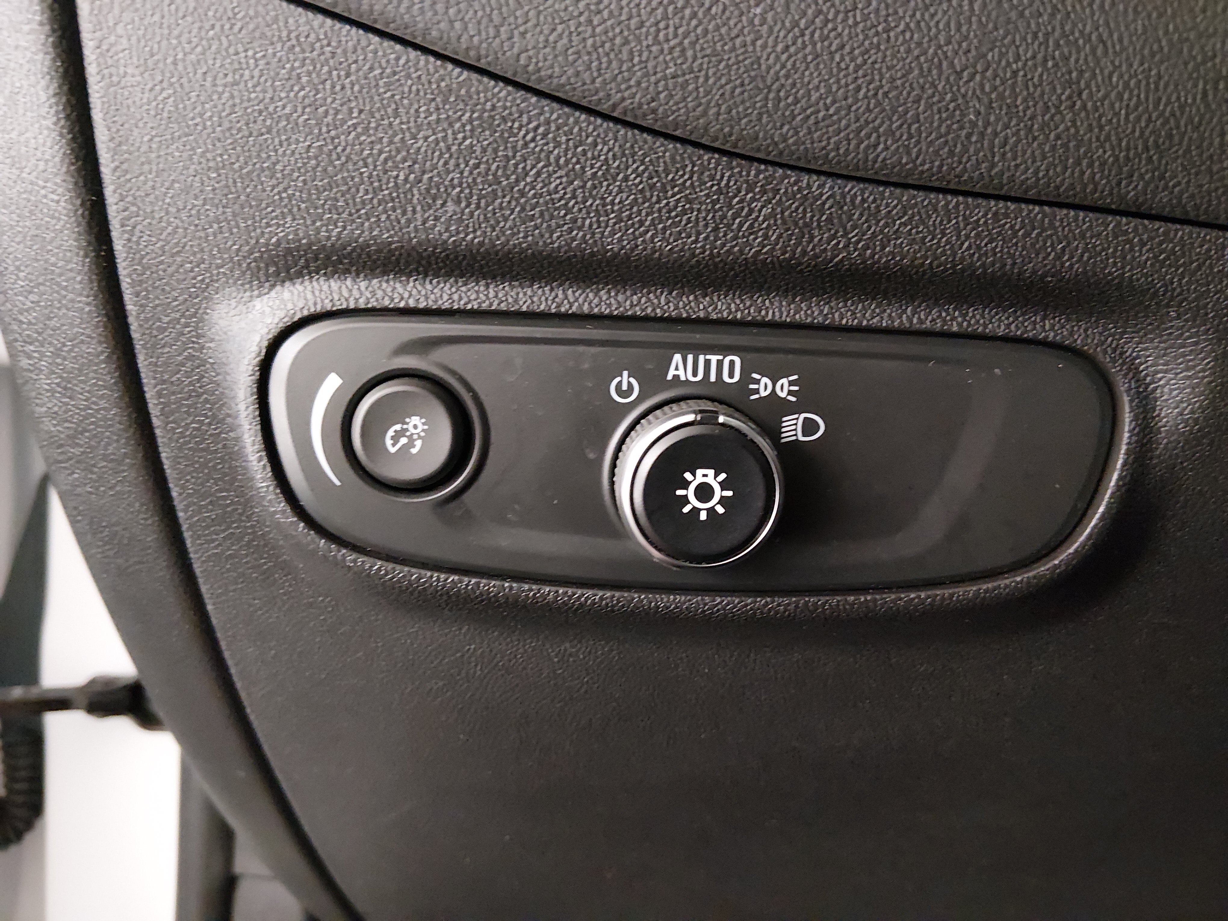 2024 Chevrolet Equinox LT - Photo 13