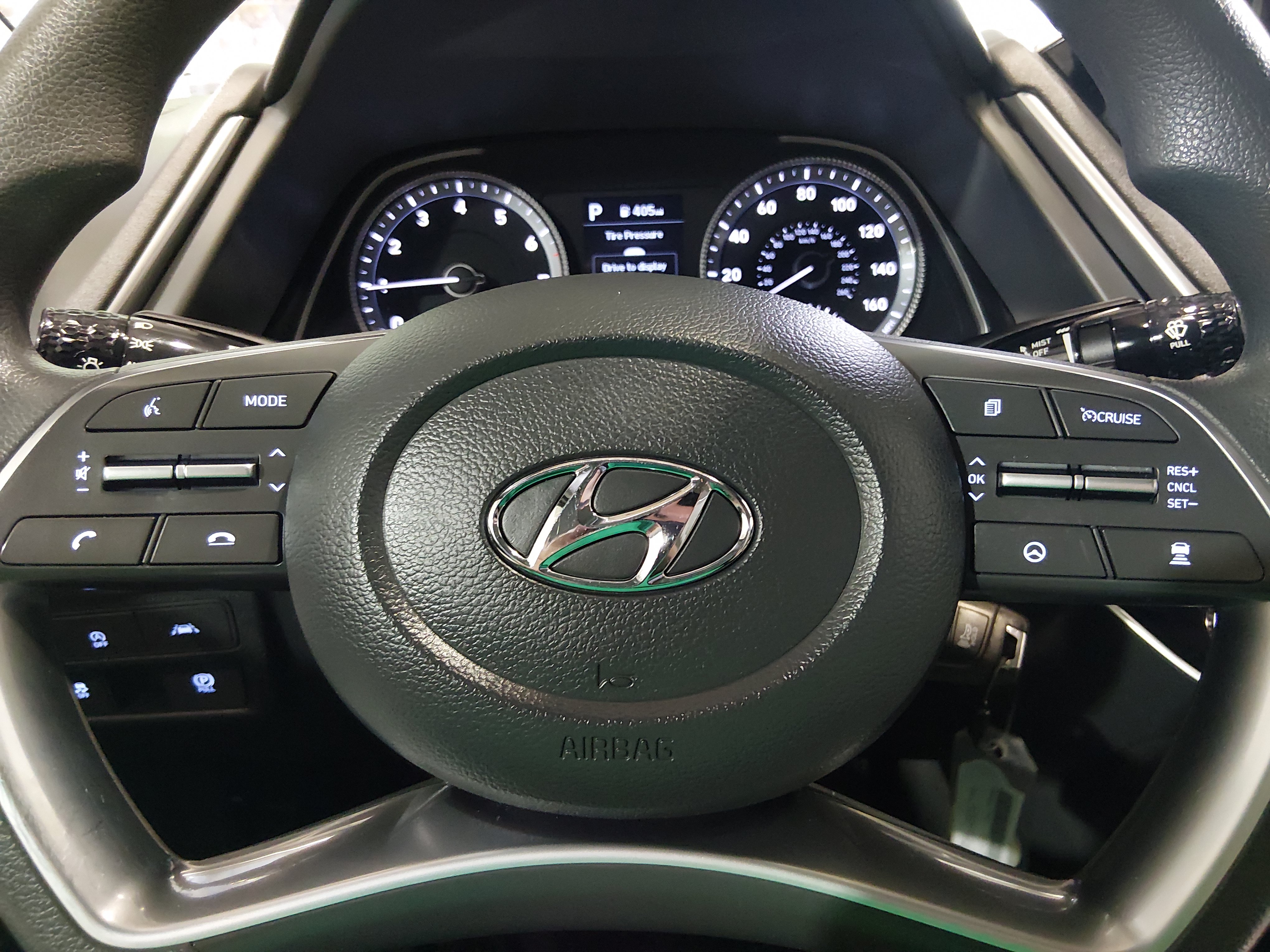 2023 Hyundai Sonata SE - Photo 12