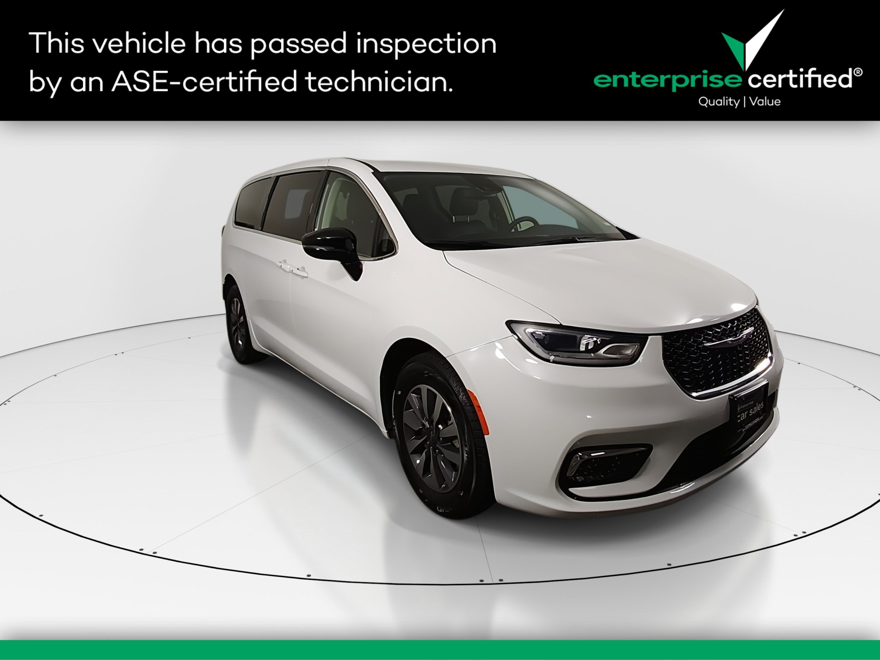 2024 Chrysler Pacifica PHEV