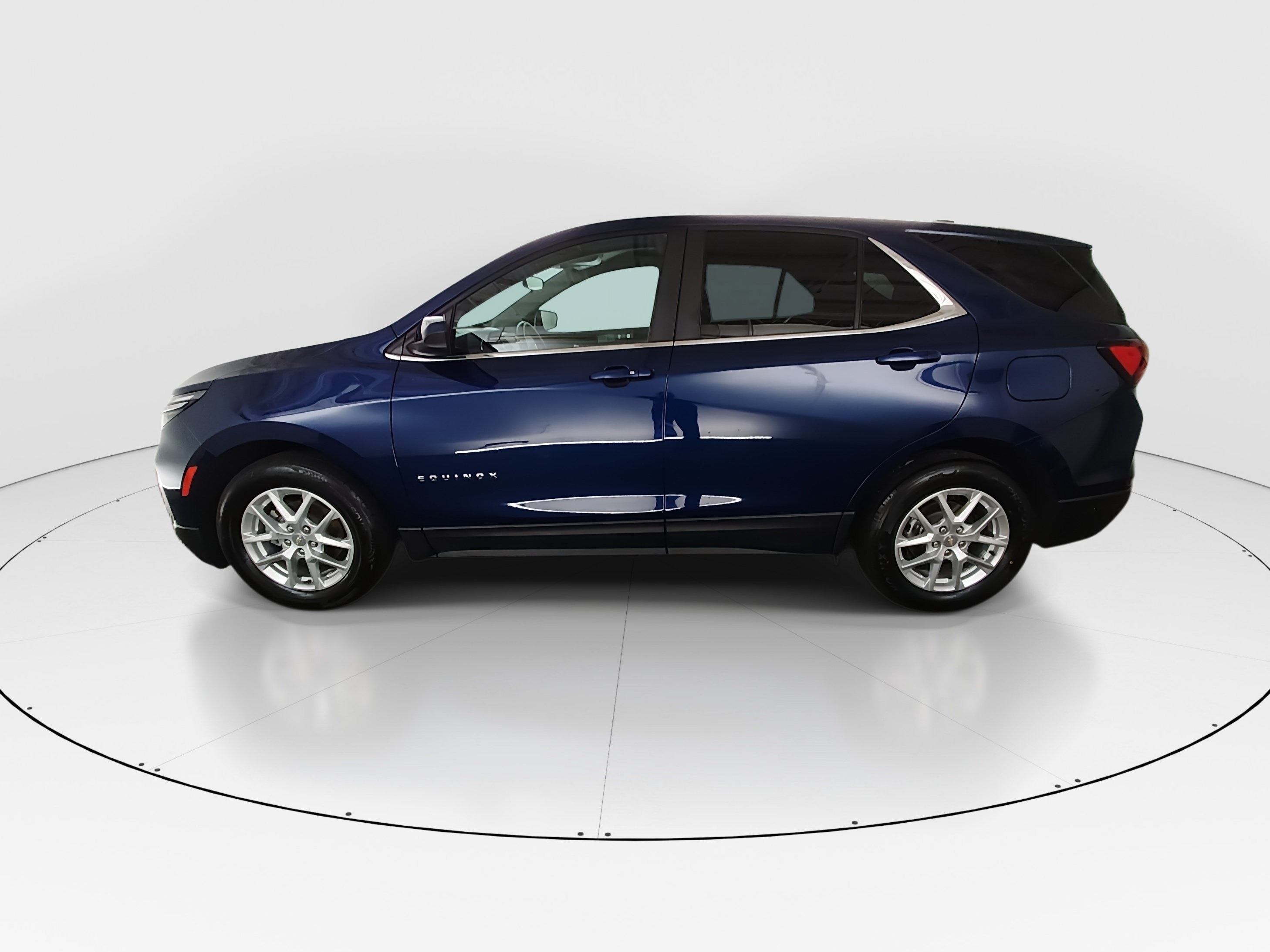 2023 Chevrolet Equinox LT - Photo 4