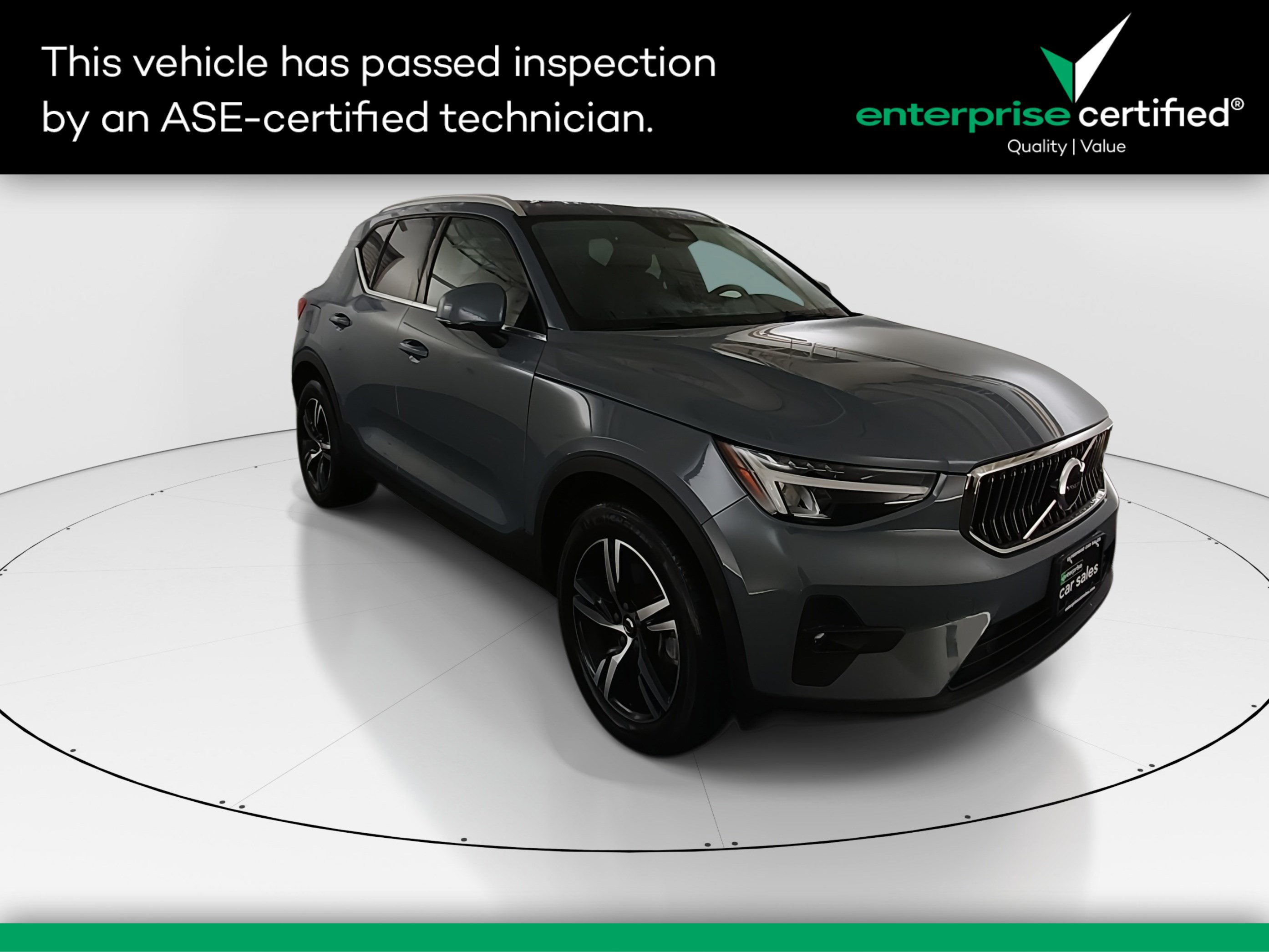 2023 Volvo XC40