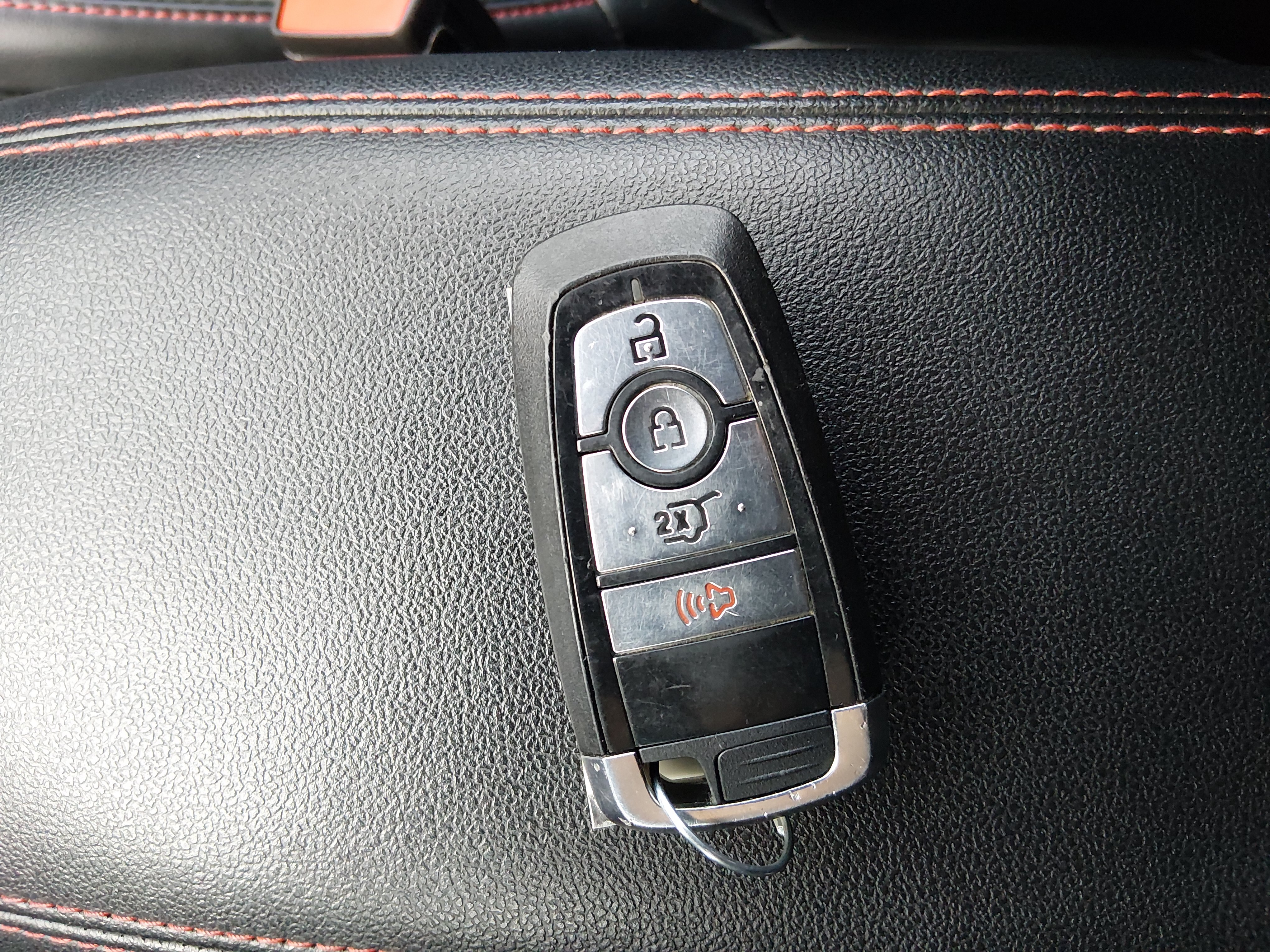 2025 Ford Escape ST-Line - Photo 15