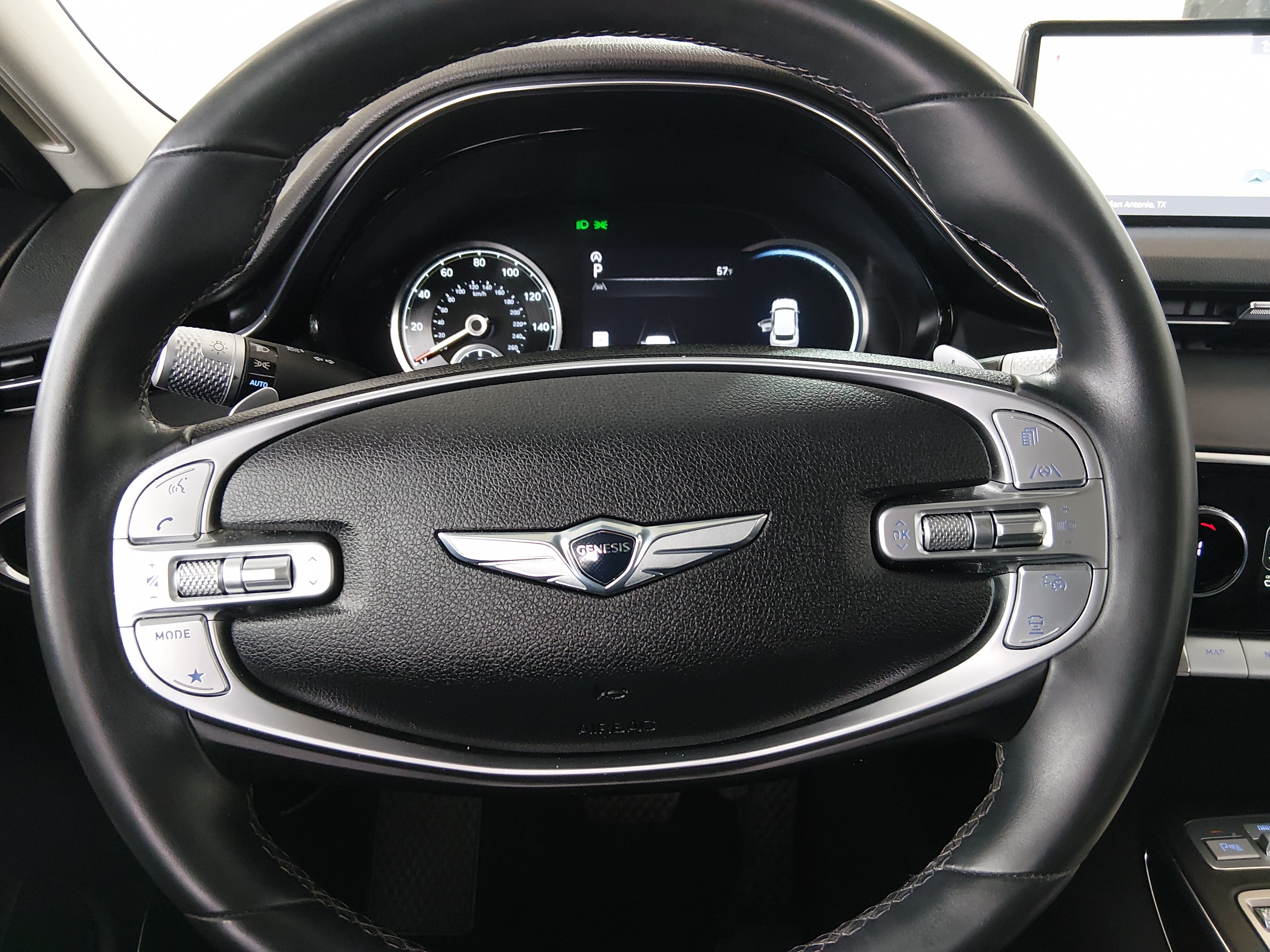 2025 GENESIS GV70 Standard - Photo 18