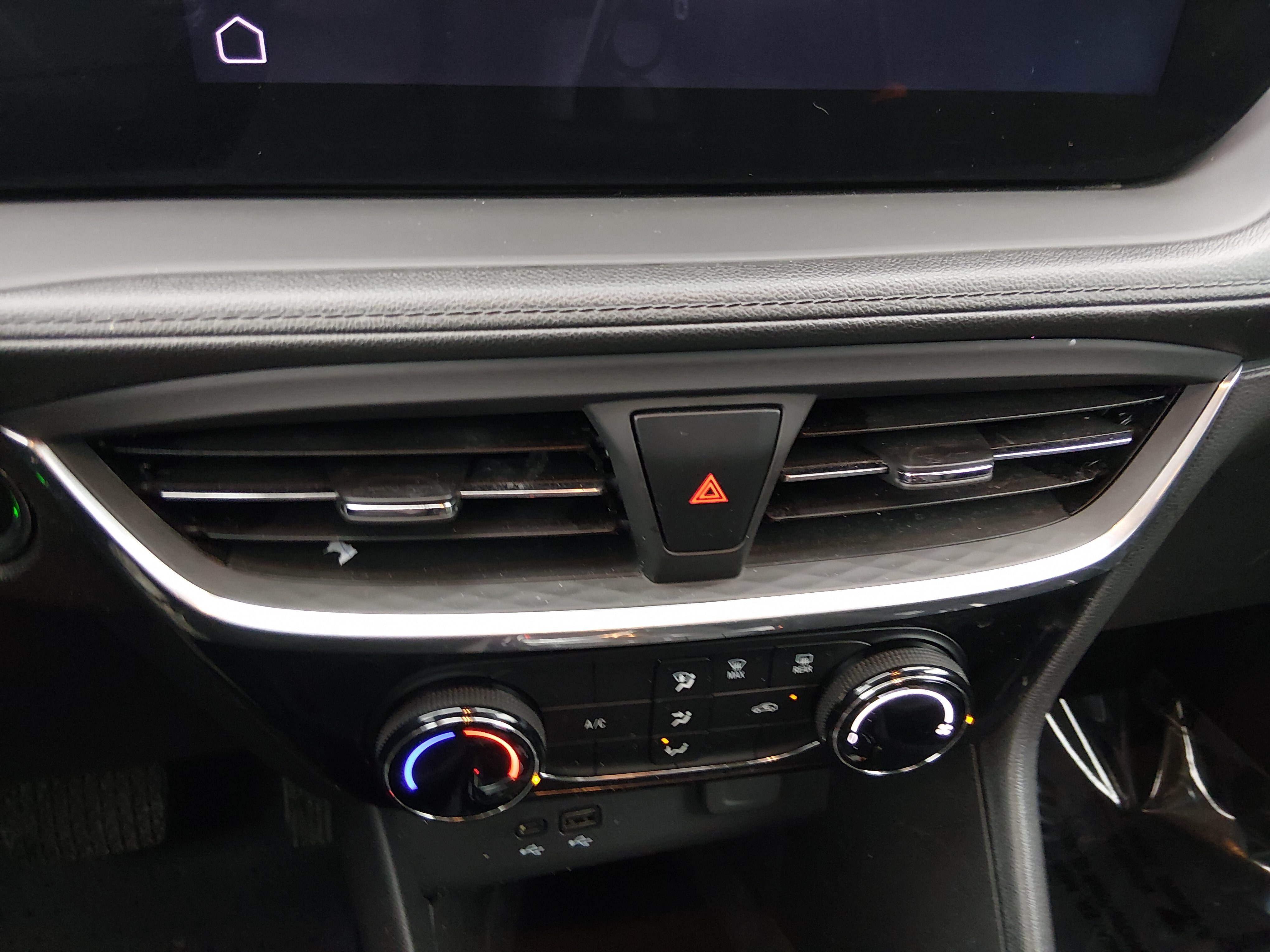2024 Buick Encore GX Sport Touring - Photo 13