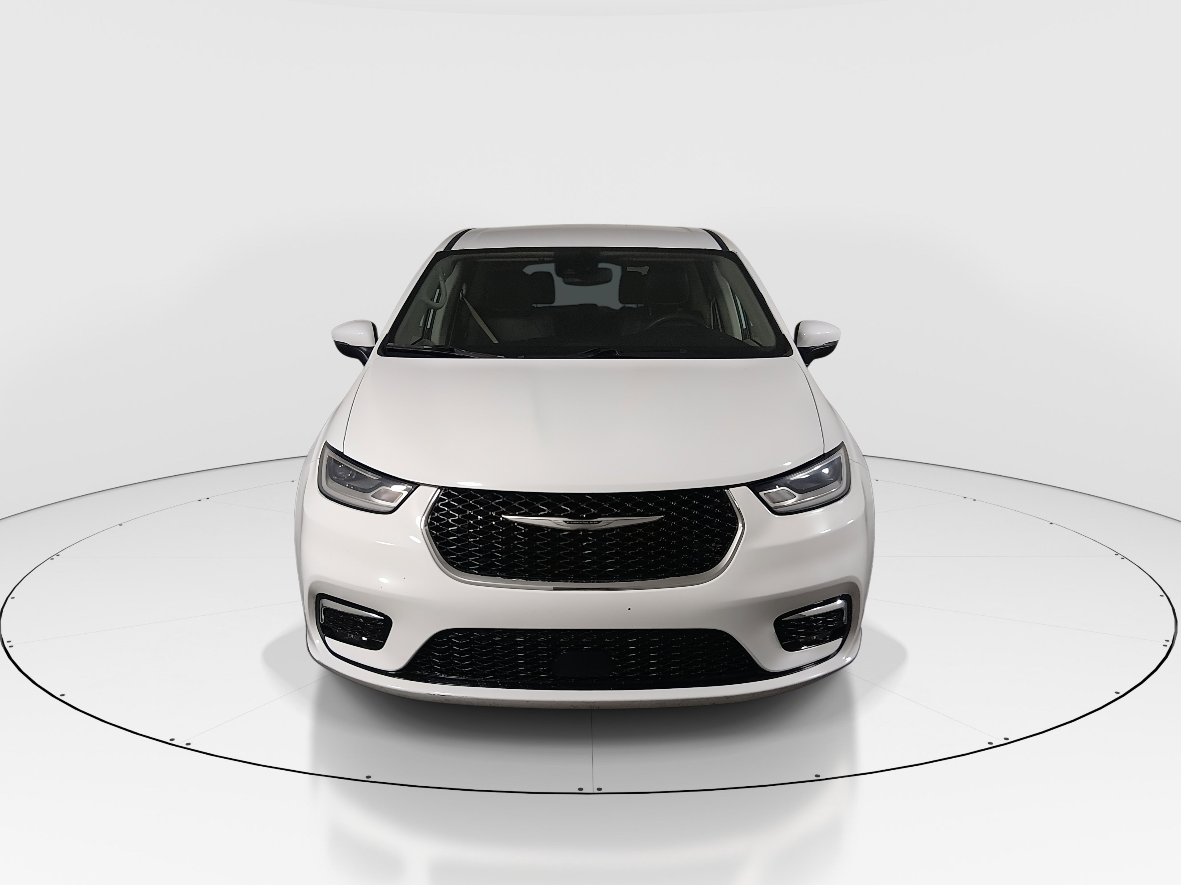 2023 Chrysler Pacifica Touring L - Photo 2