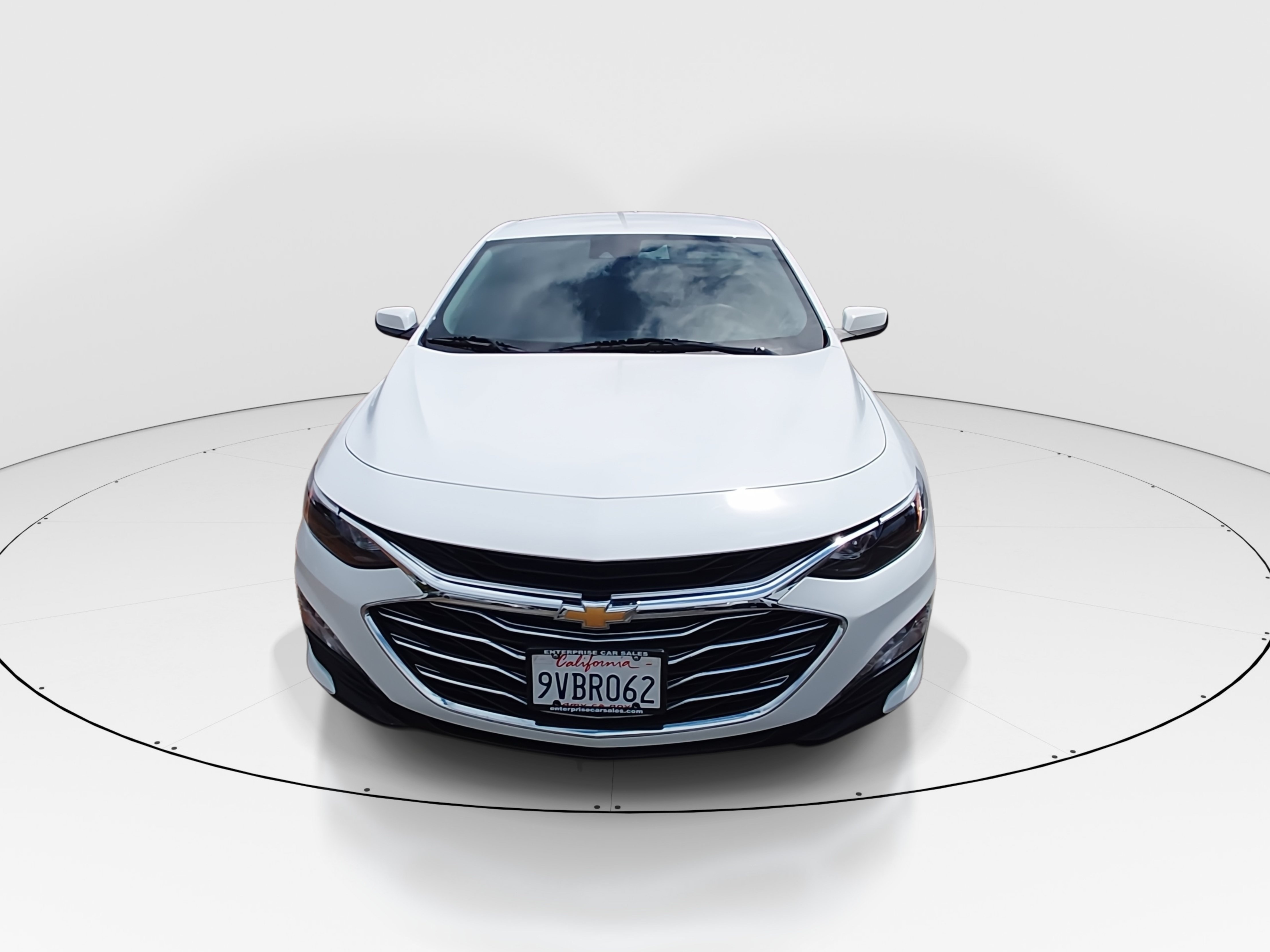 2024 Chevrolet Malibu 1LT - Photo 2