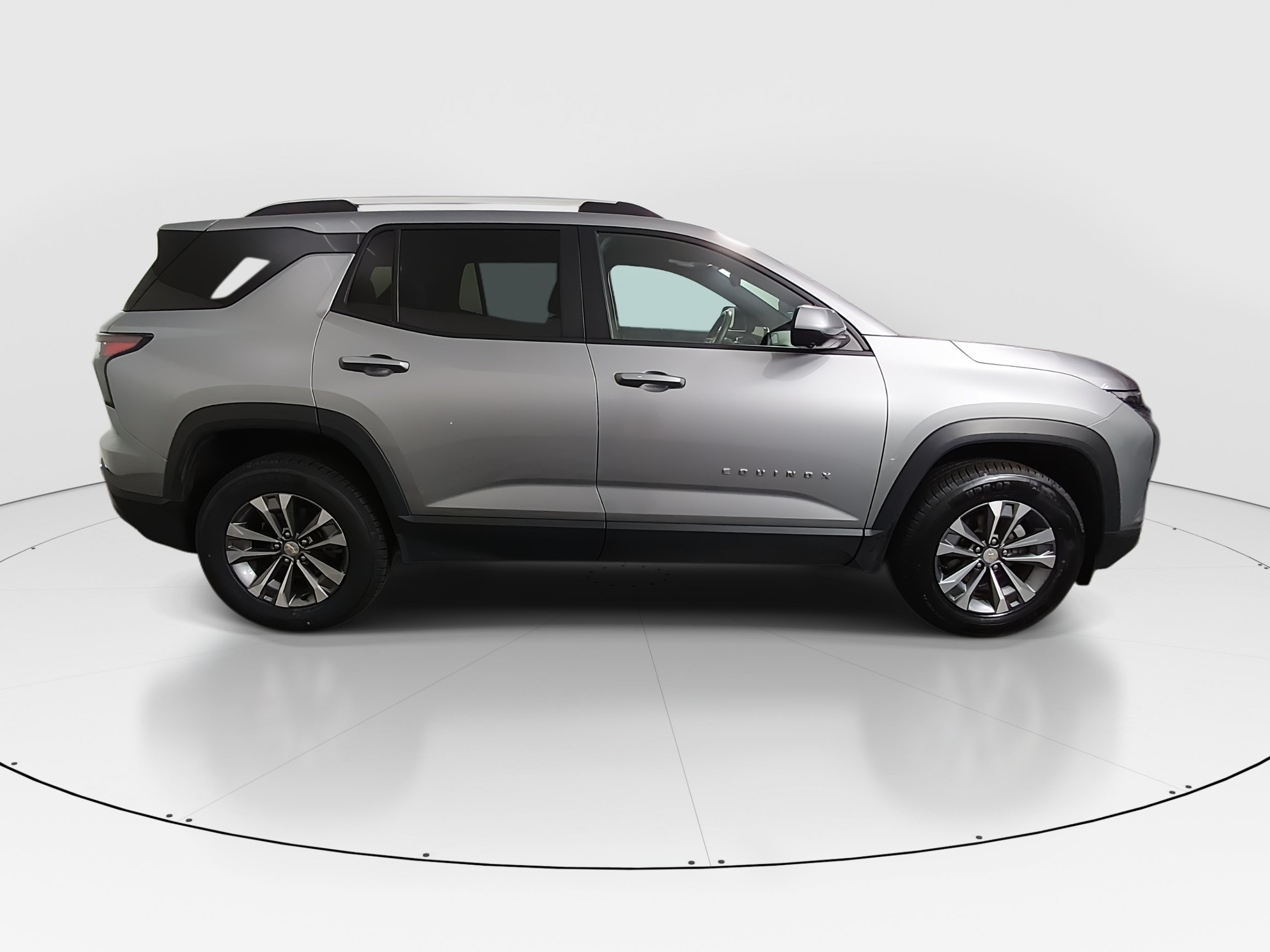2025 Chevrolet Equinox LT - Photo 8
