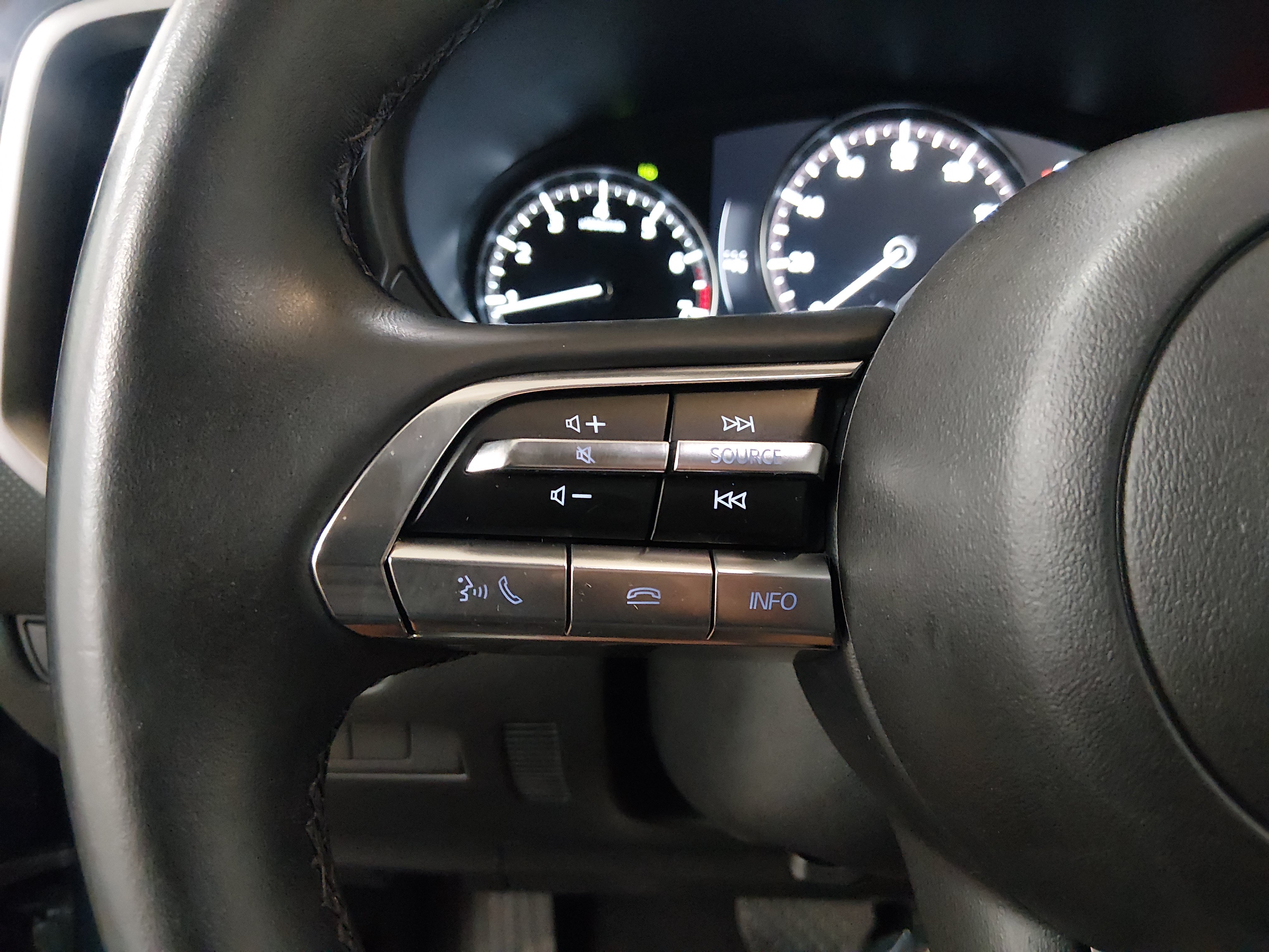 2025 Mazda CX-50 Preferred - Photo 12