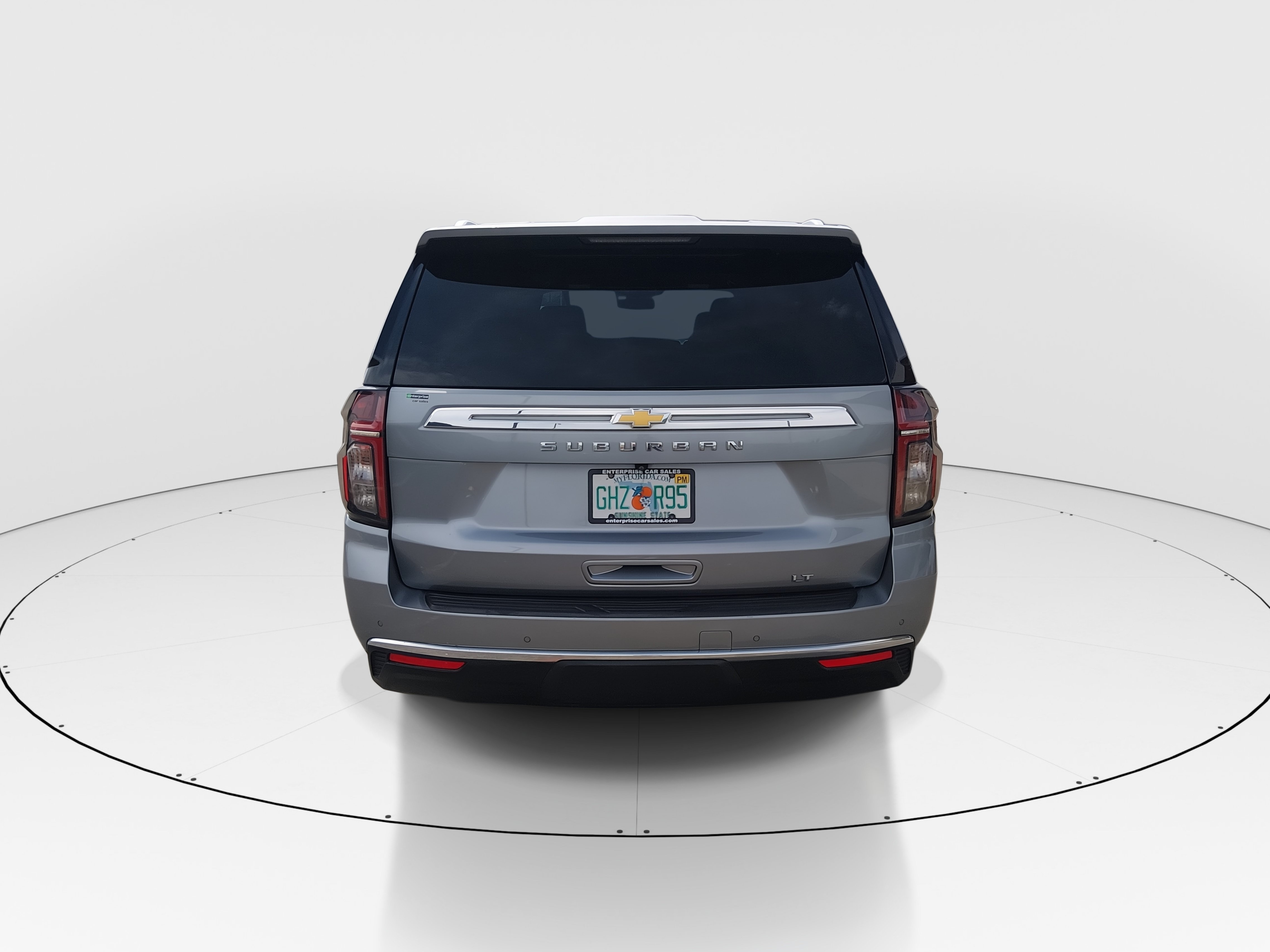 2024 Chevrolet Suburban LT - Photo 6