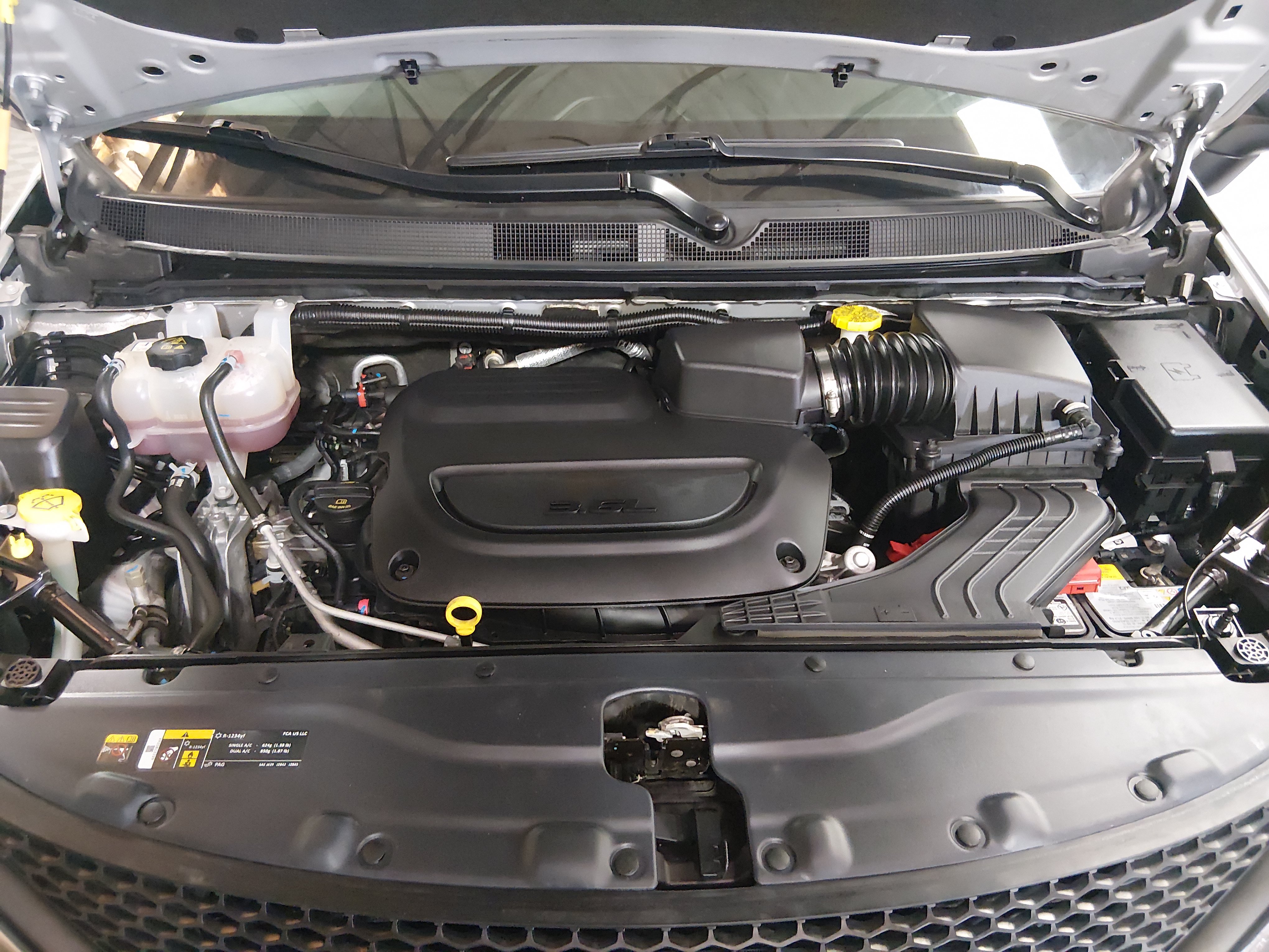 2024 Chrysler Voyager LX - Photo 9