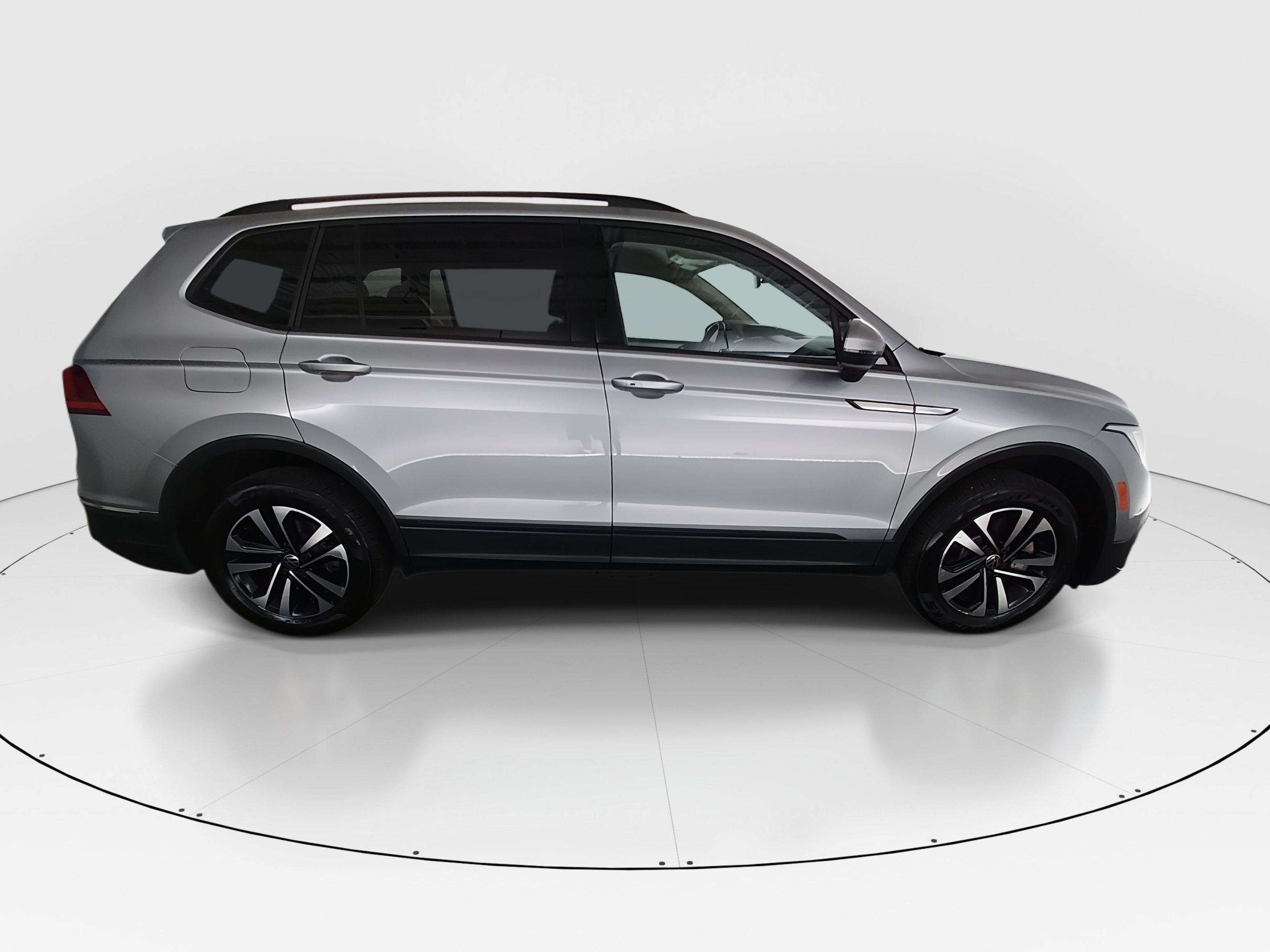 2022 Volkswagen Tiguan S - Photo 8