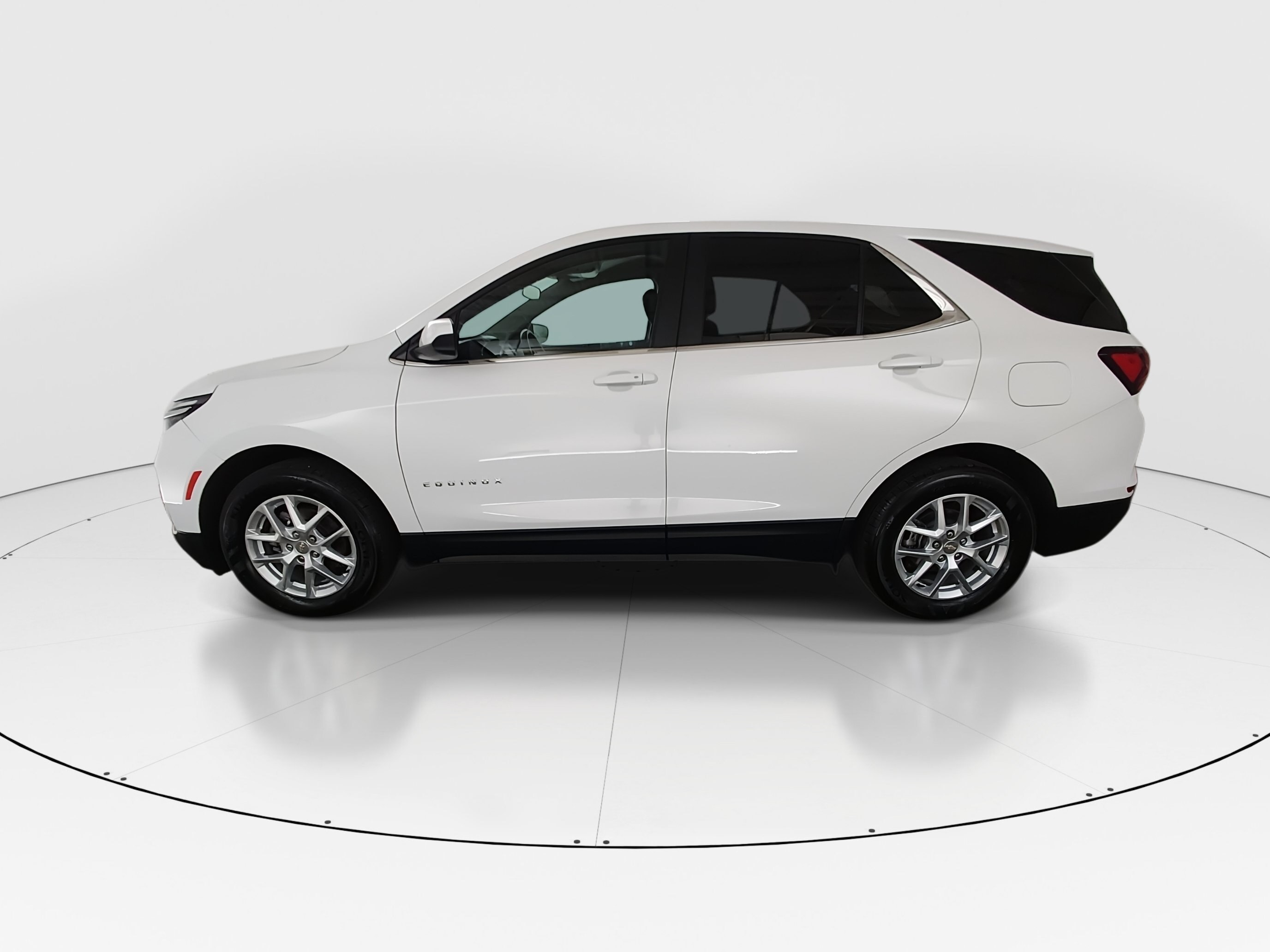 2024 Chevrolet Equinox LT - Photo 4