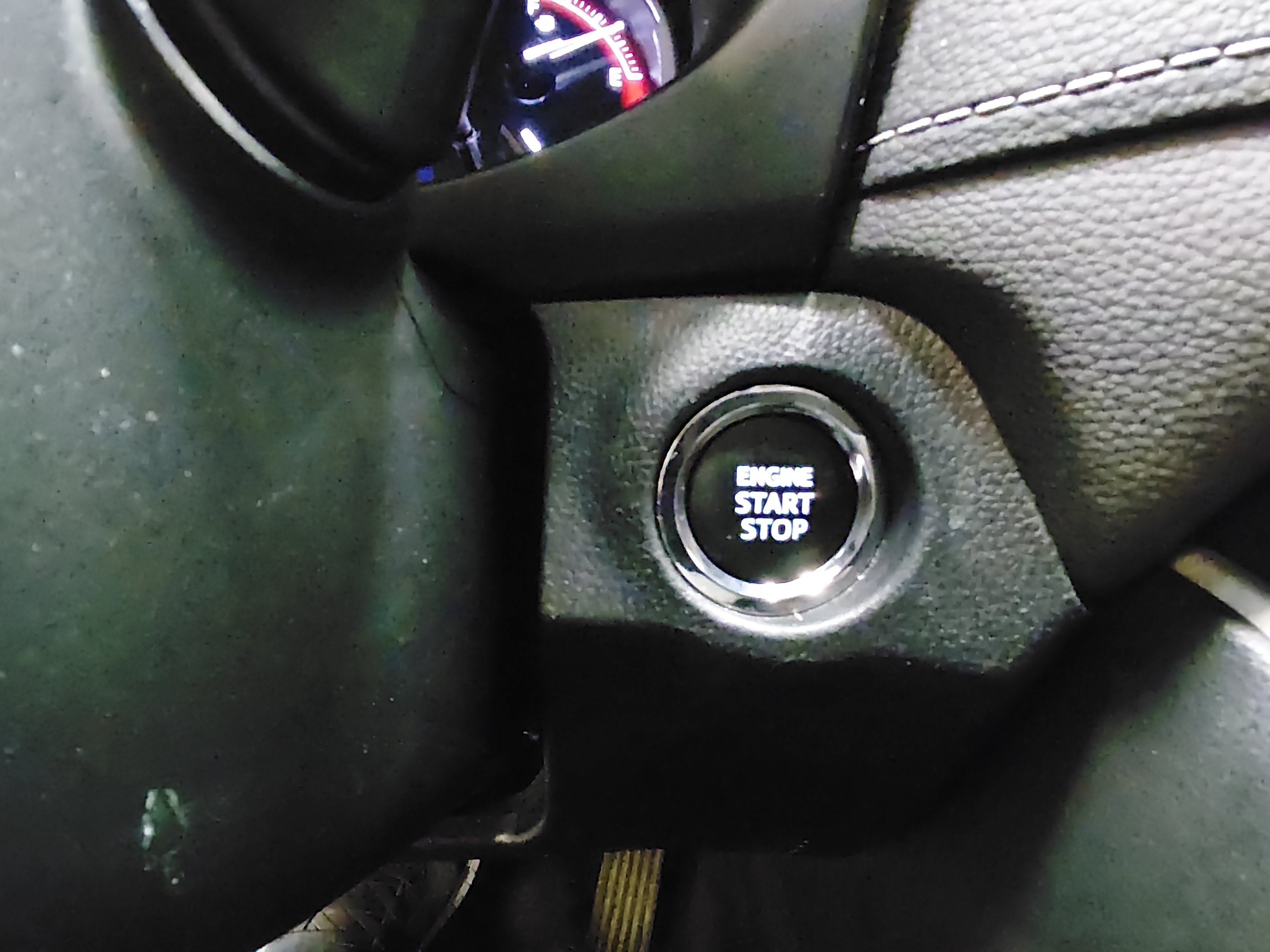 2023 Toyota RAV4 XLE - Photo 17