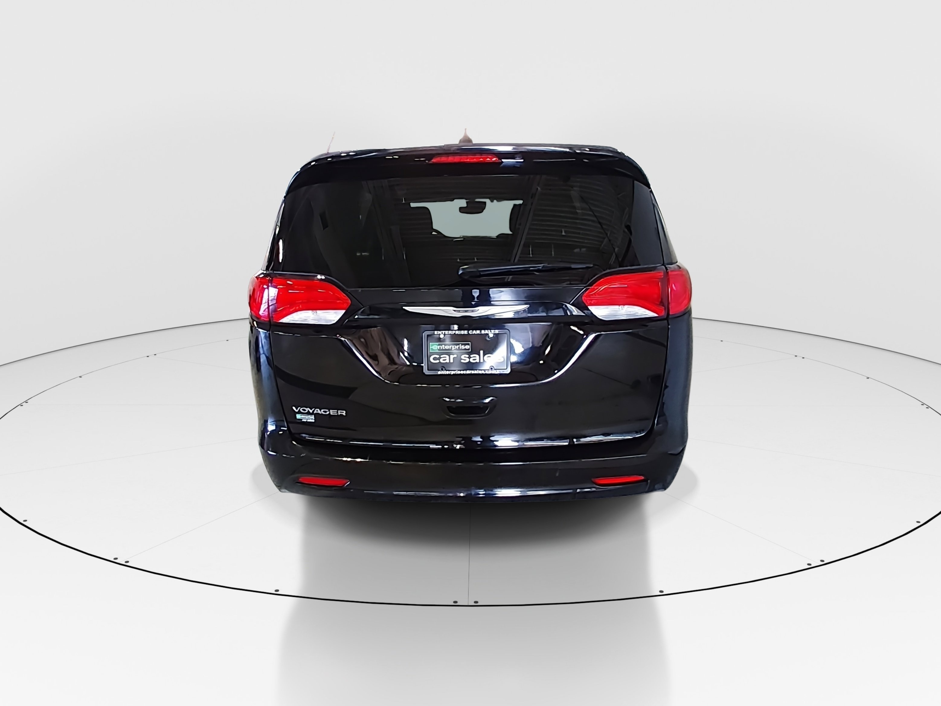 2024 Chrysler Voyager LX - Photo 6