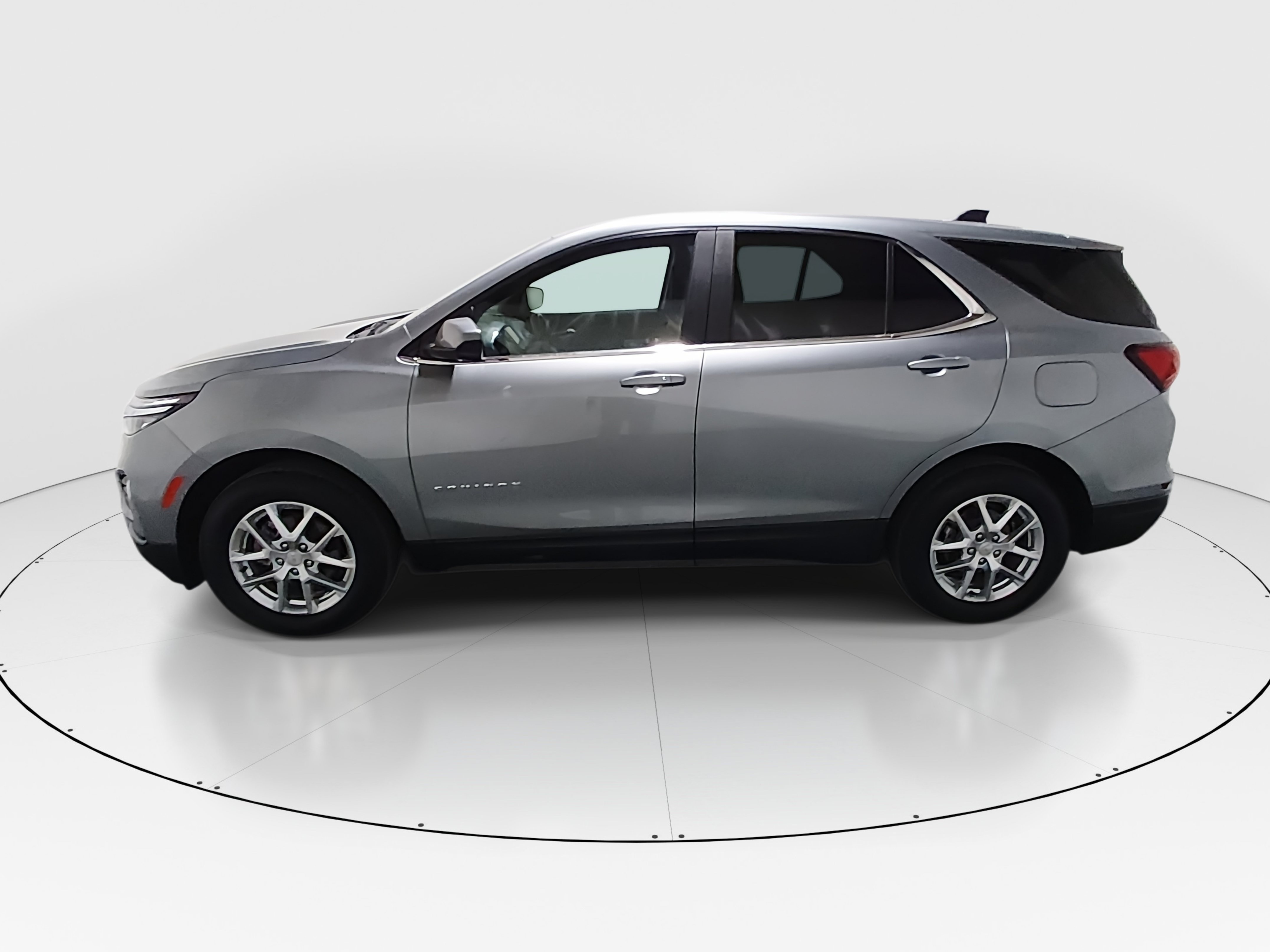 2023 Chevrolet Equinox LT - Photo 4