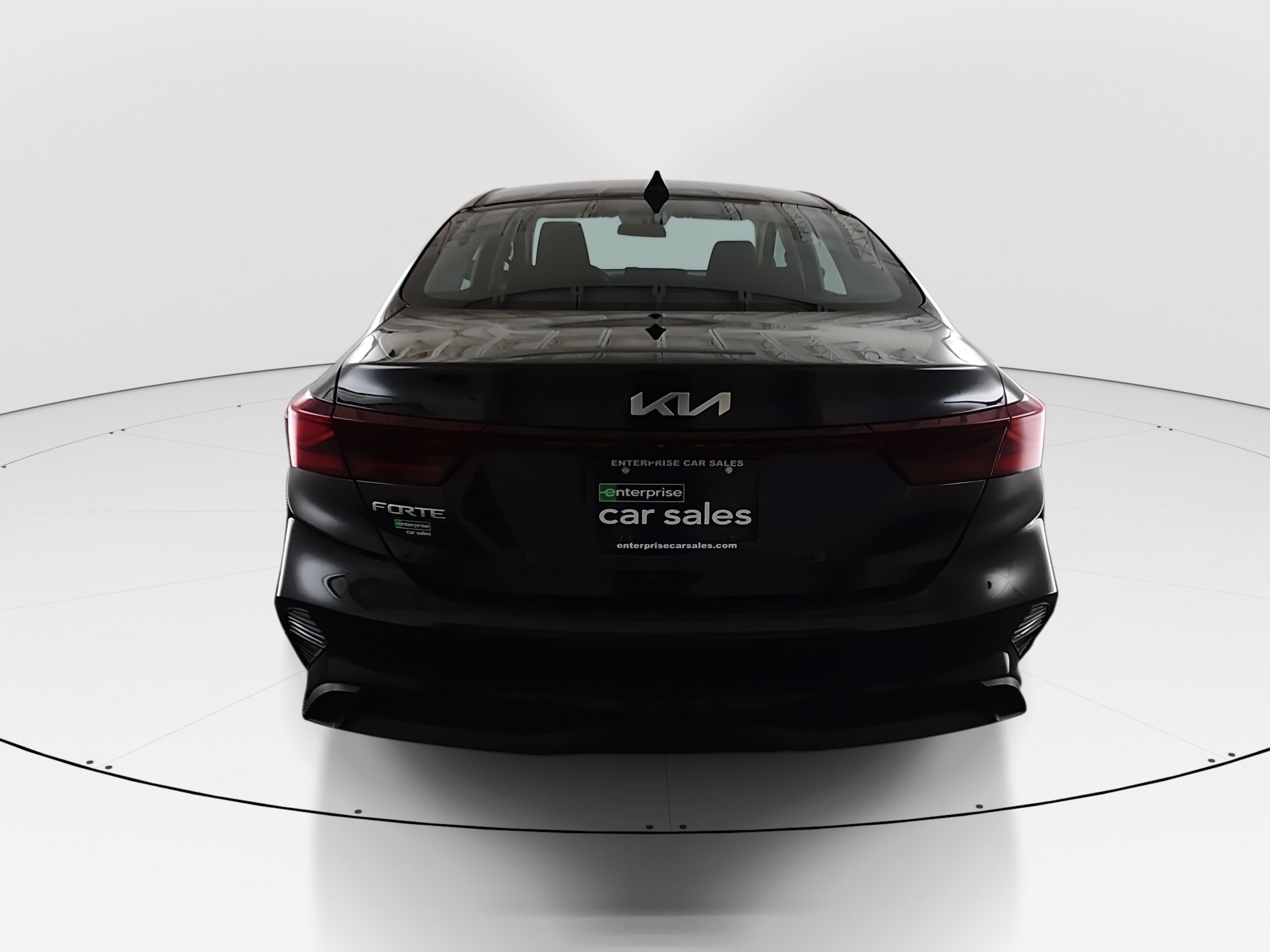 2024 Kia Forte LXS - Photo 6