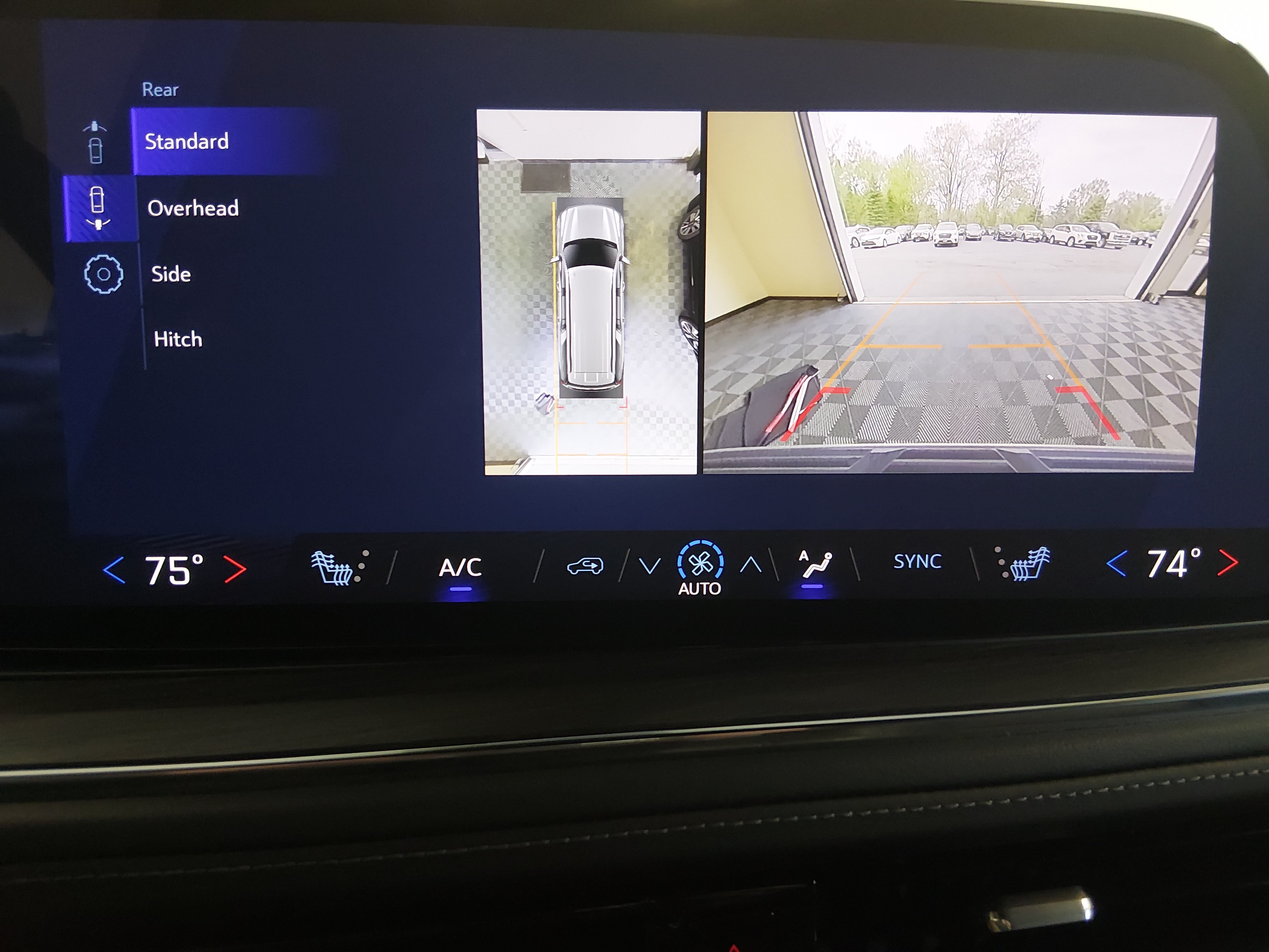 2025 Chevrolet Suburban Z71 - Photo 16