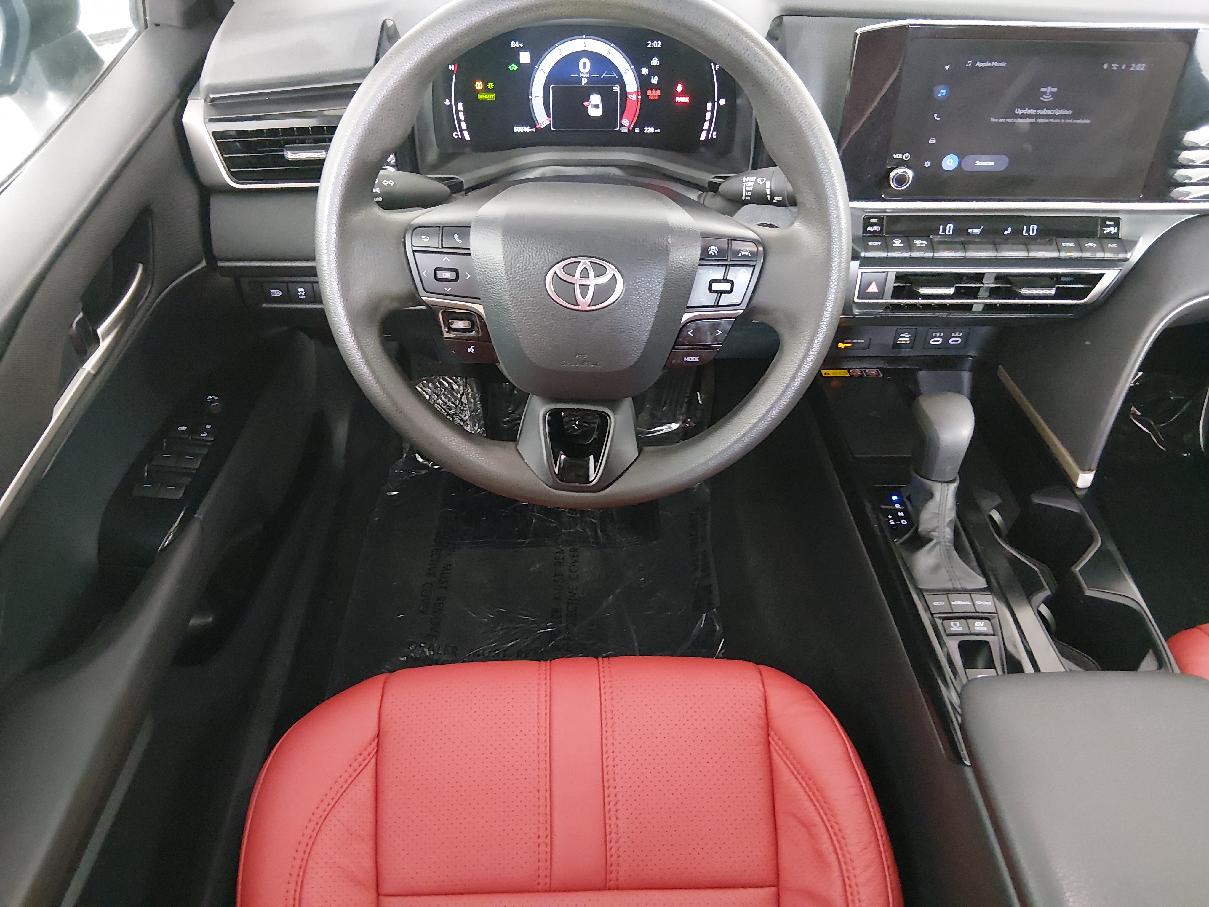 2025 Toyota Camry LE - Photo 21