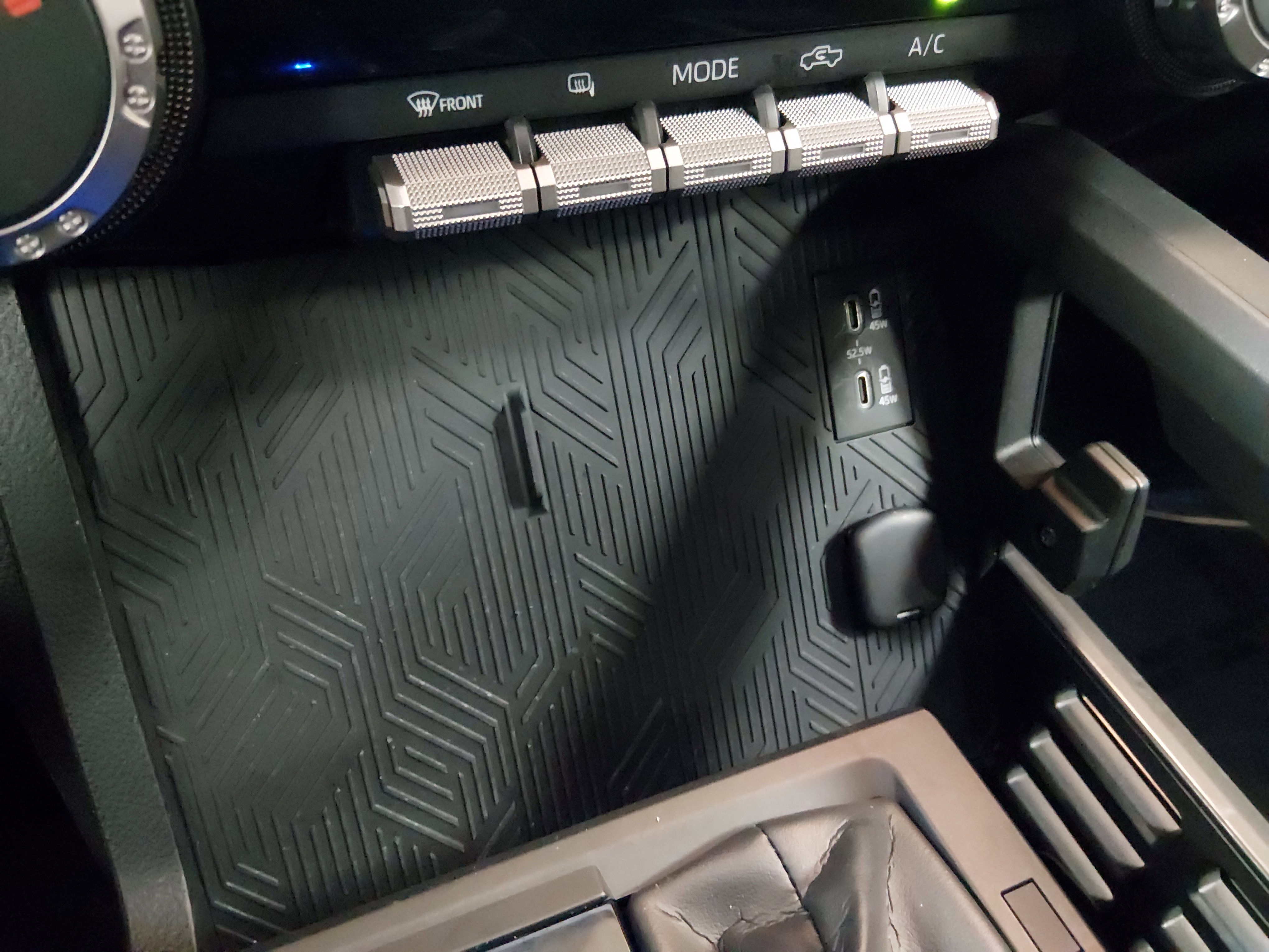 2024 Toyota Tacoma SR - Photo 17