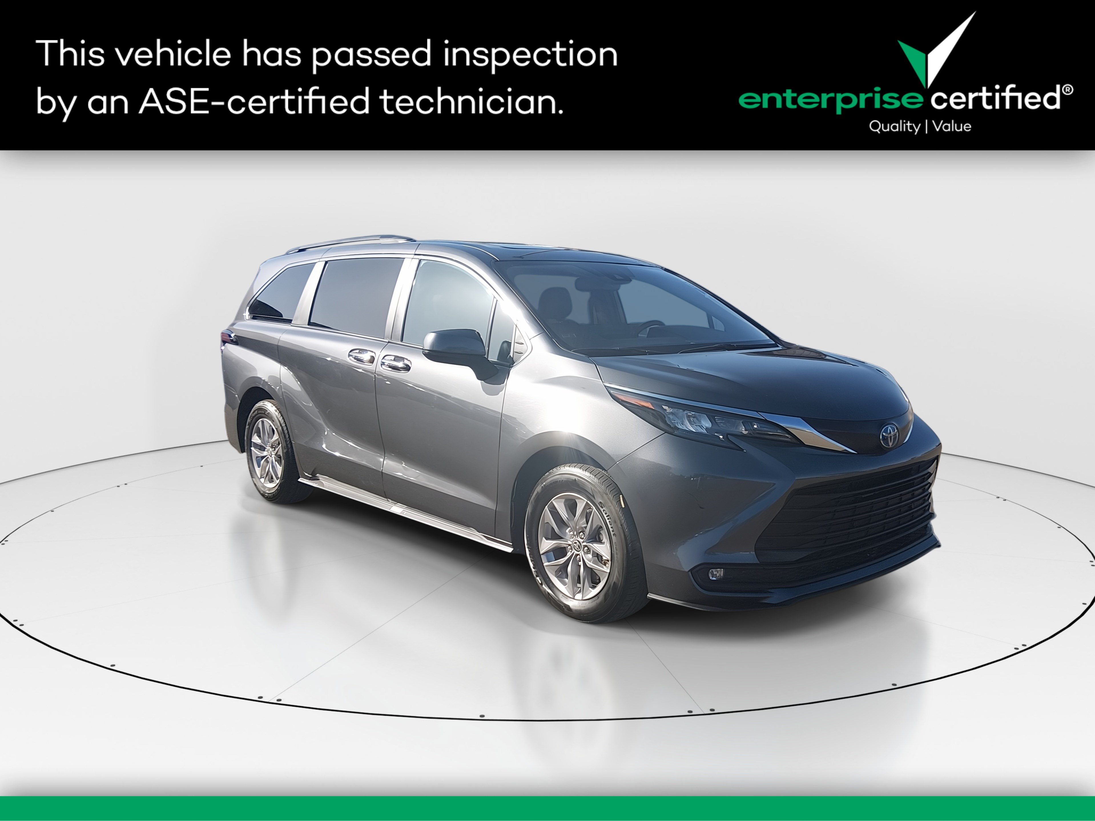 2025 Toyota Sienna XLE