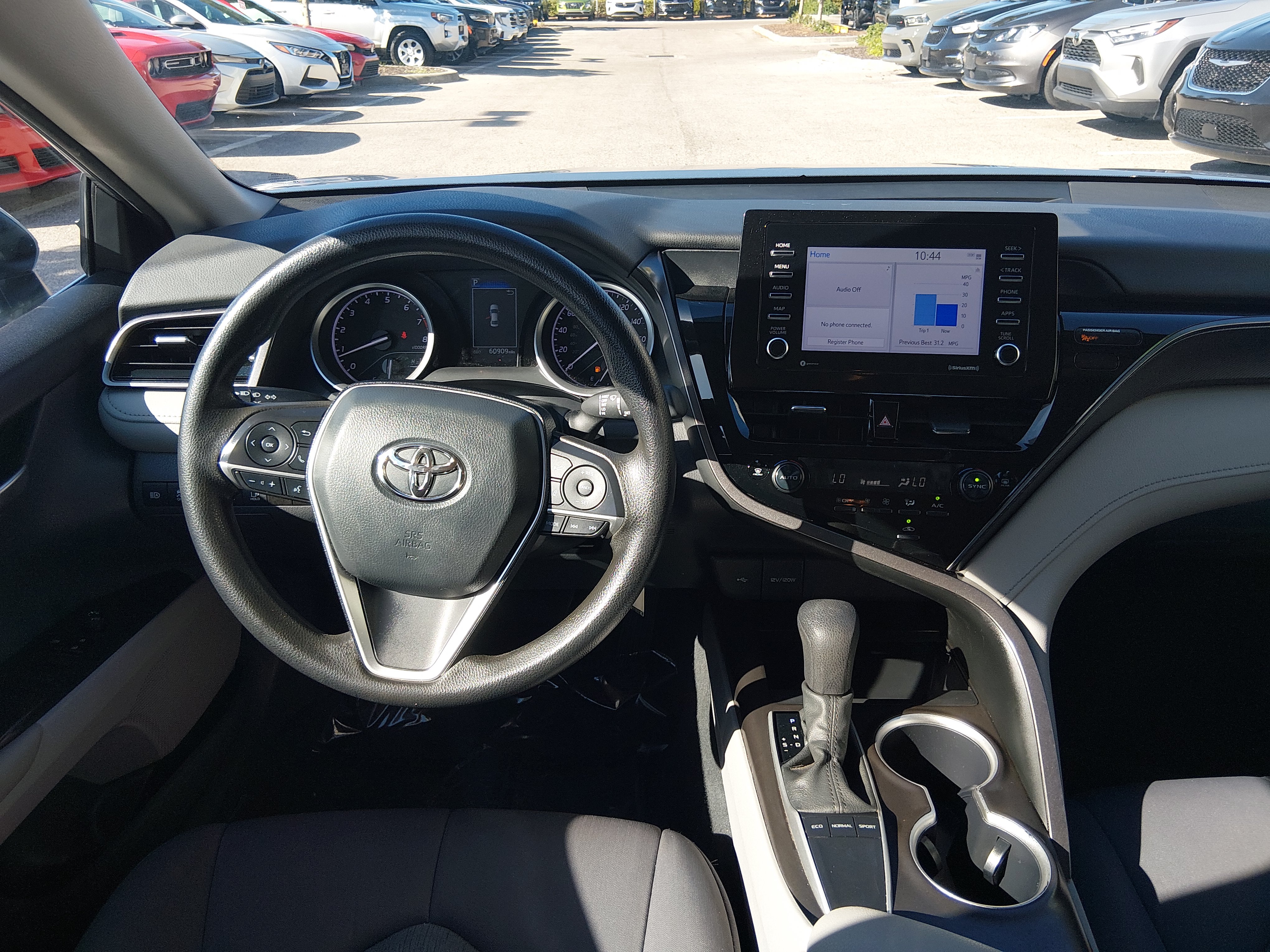 2024 Toyota Camry LE - Photo 12