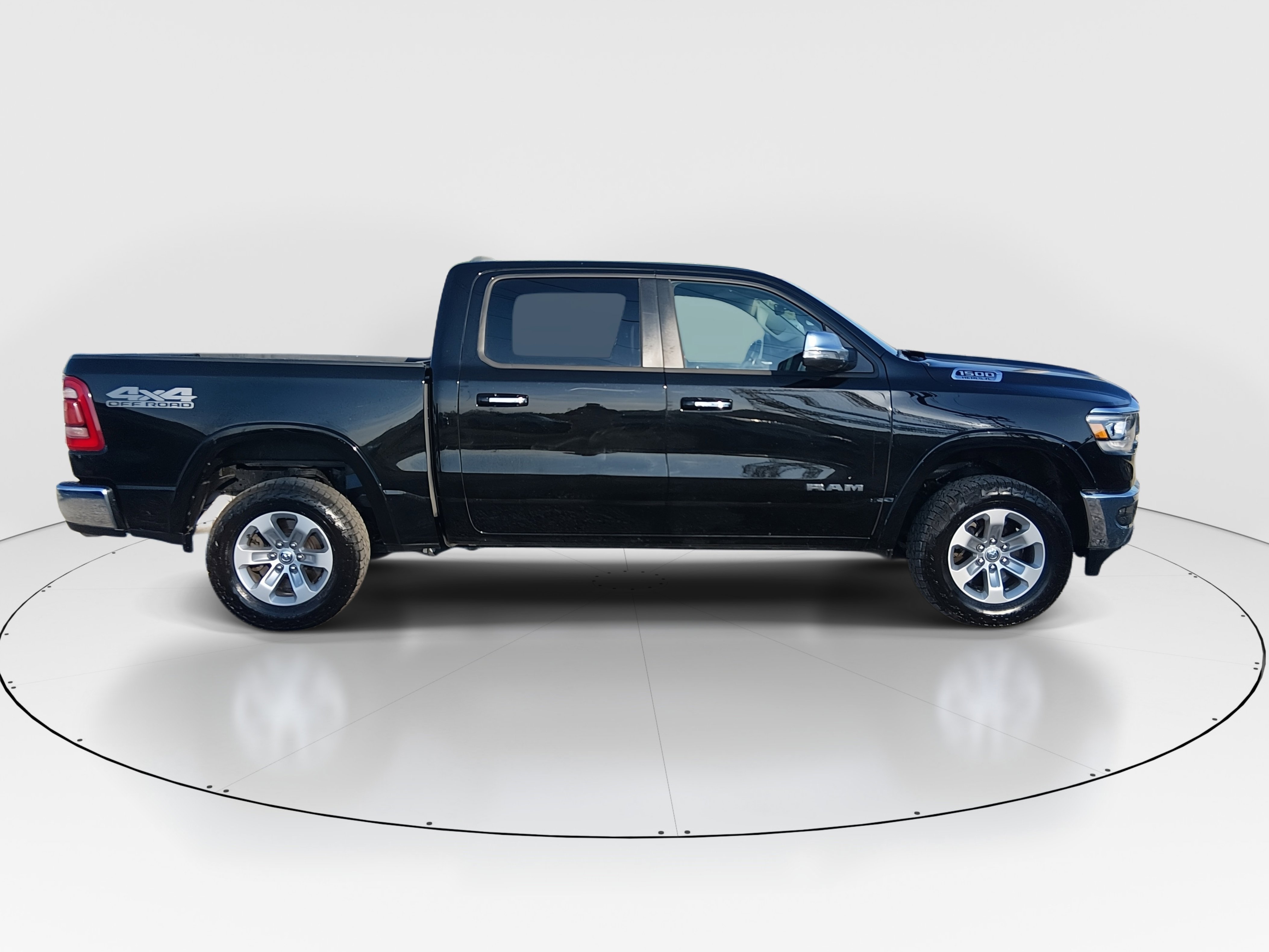 2022 RAM Ram 1500 Pickup Laramie - Photo 8