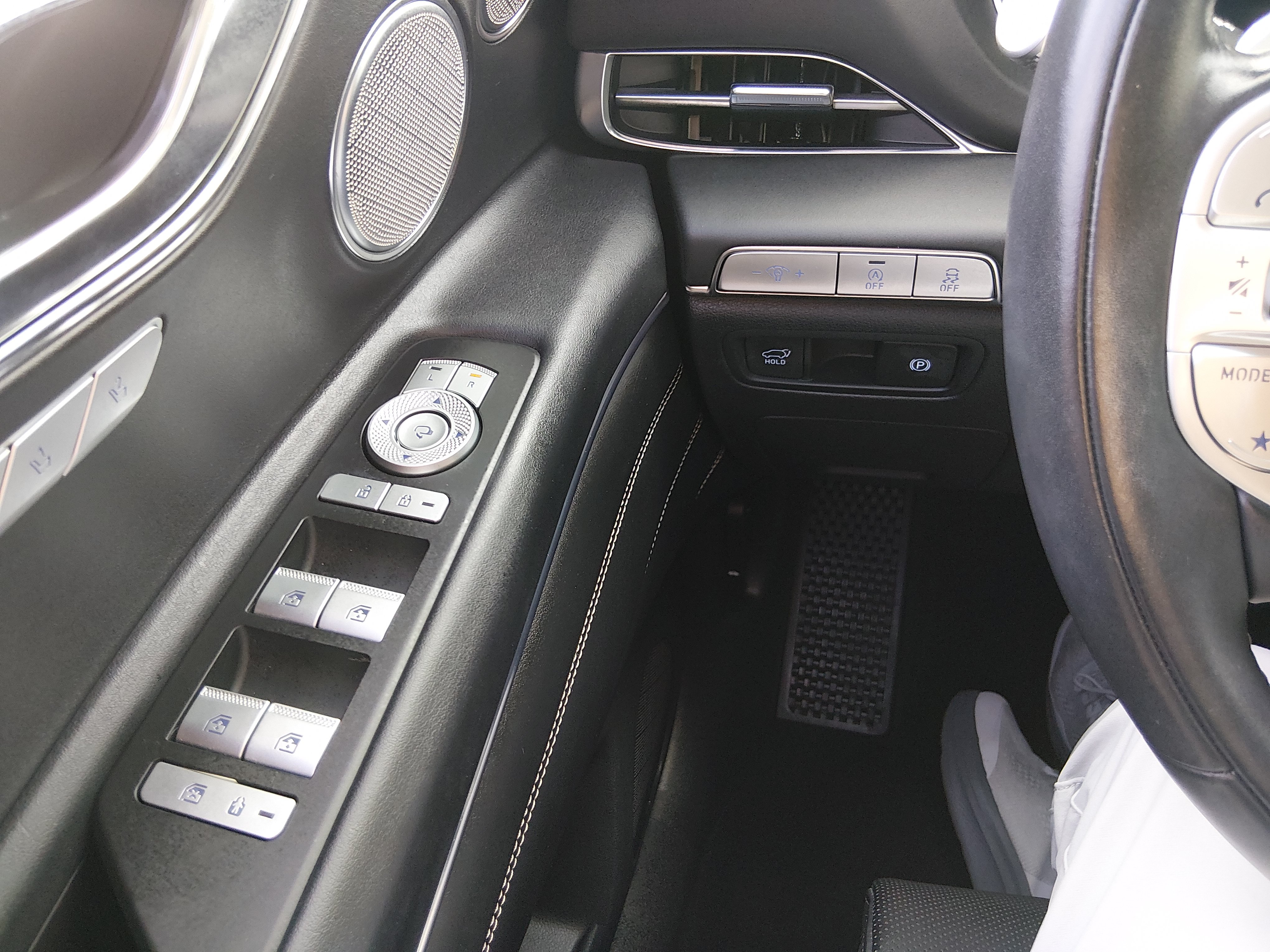 2024 GENESIS GV80 Standard - Photo 13